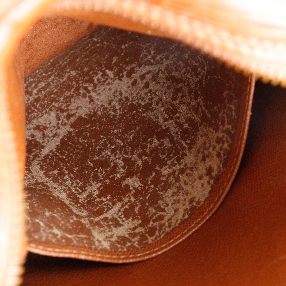LOUIS VUITTON Dunouve Shoulder Bag vintage Kenya Brown Brown Epi Leather u…