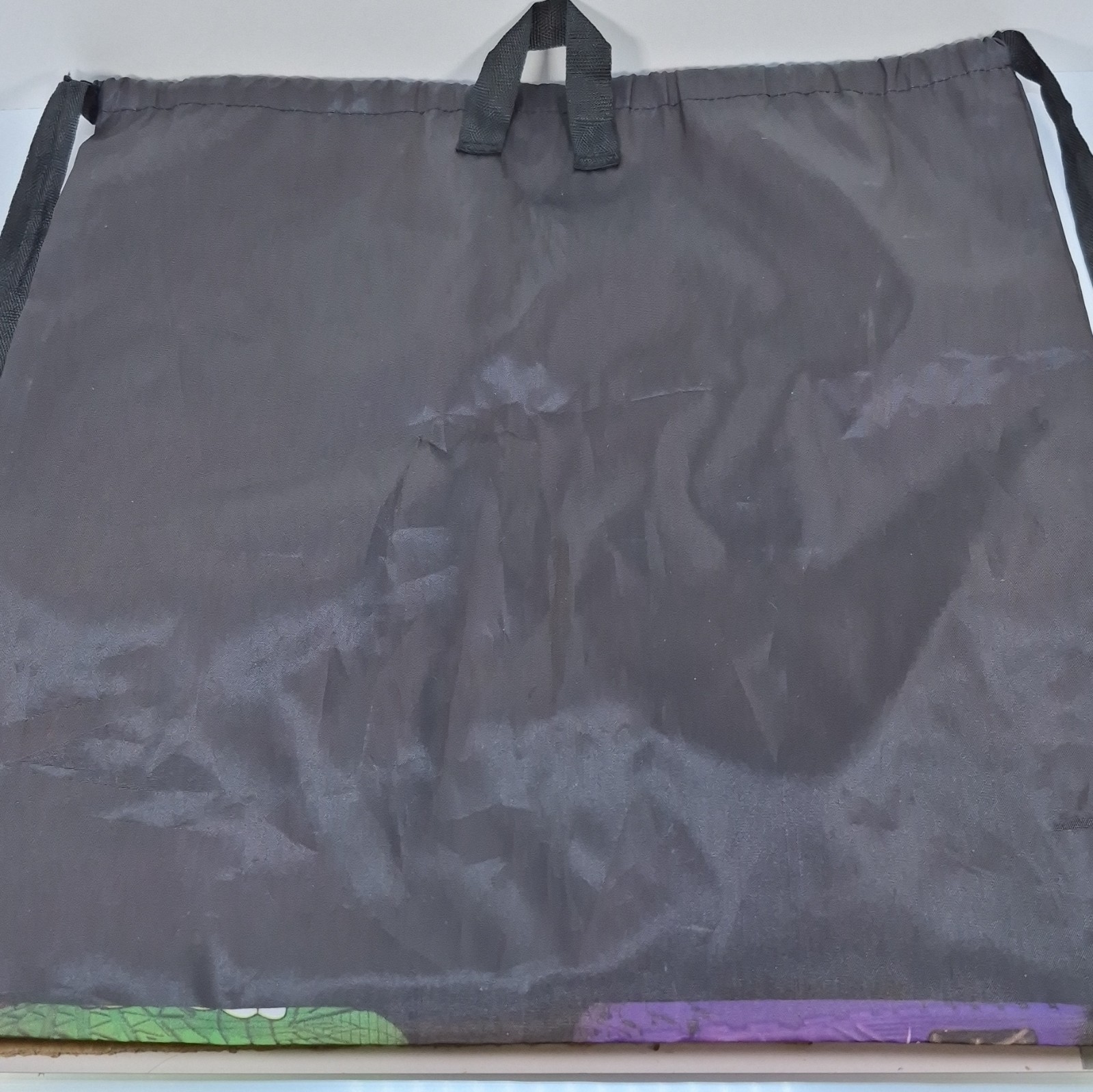 Skechers The UNO Drawstring Bag Adjustable Strap Medium Black Multicolor Print