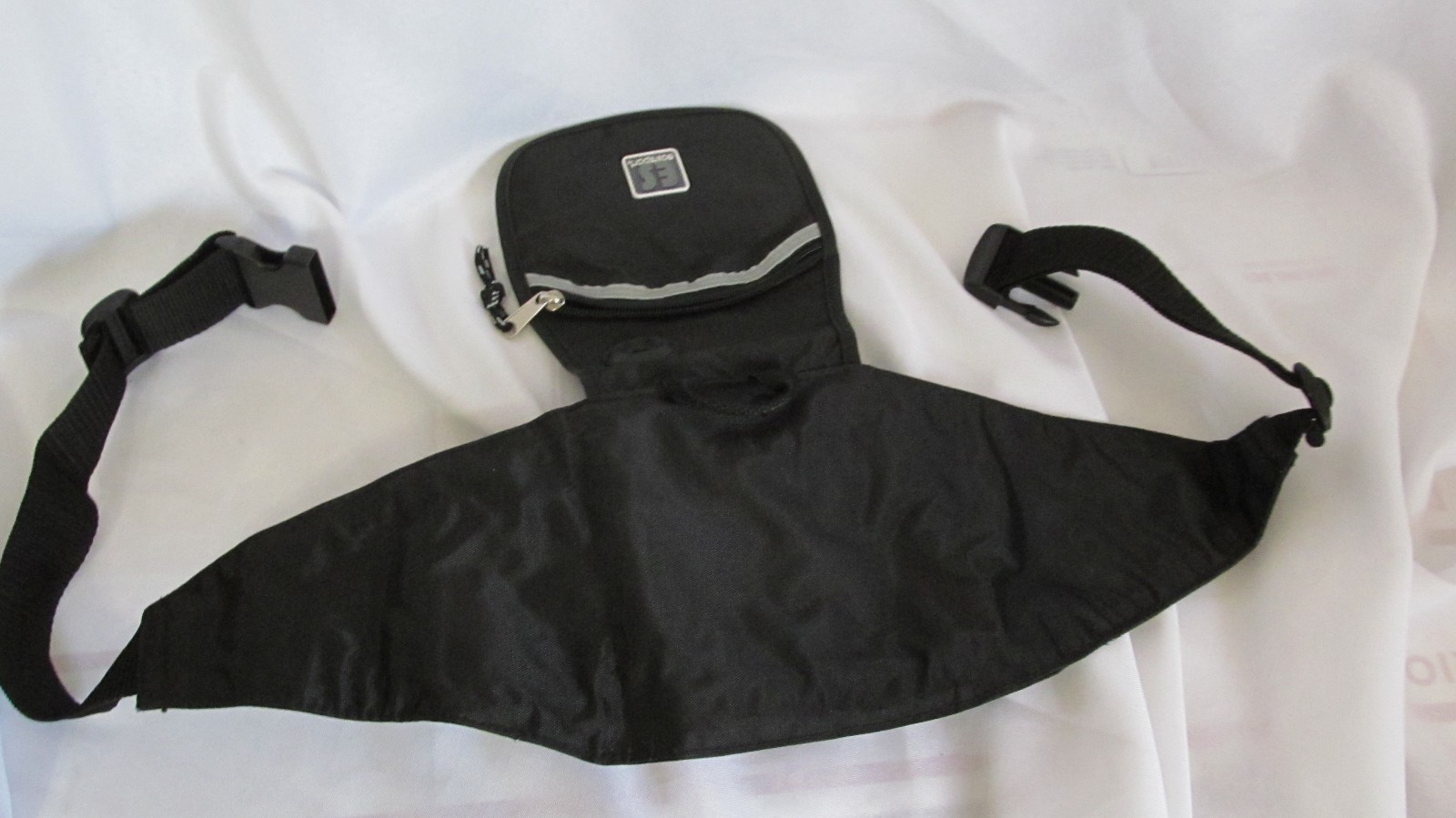 ES Audio Pocket Fanny Pack Bag Hiking Travel Hip Bum Waist Day Run EASTSPORT #11