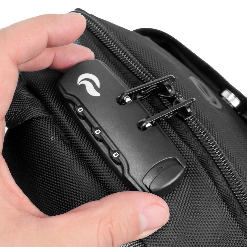 Skunk UNO Smell Proof Cross Body 100% Smell Weather Proof Carbon Lining – BLACK