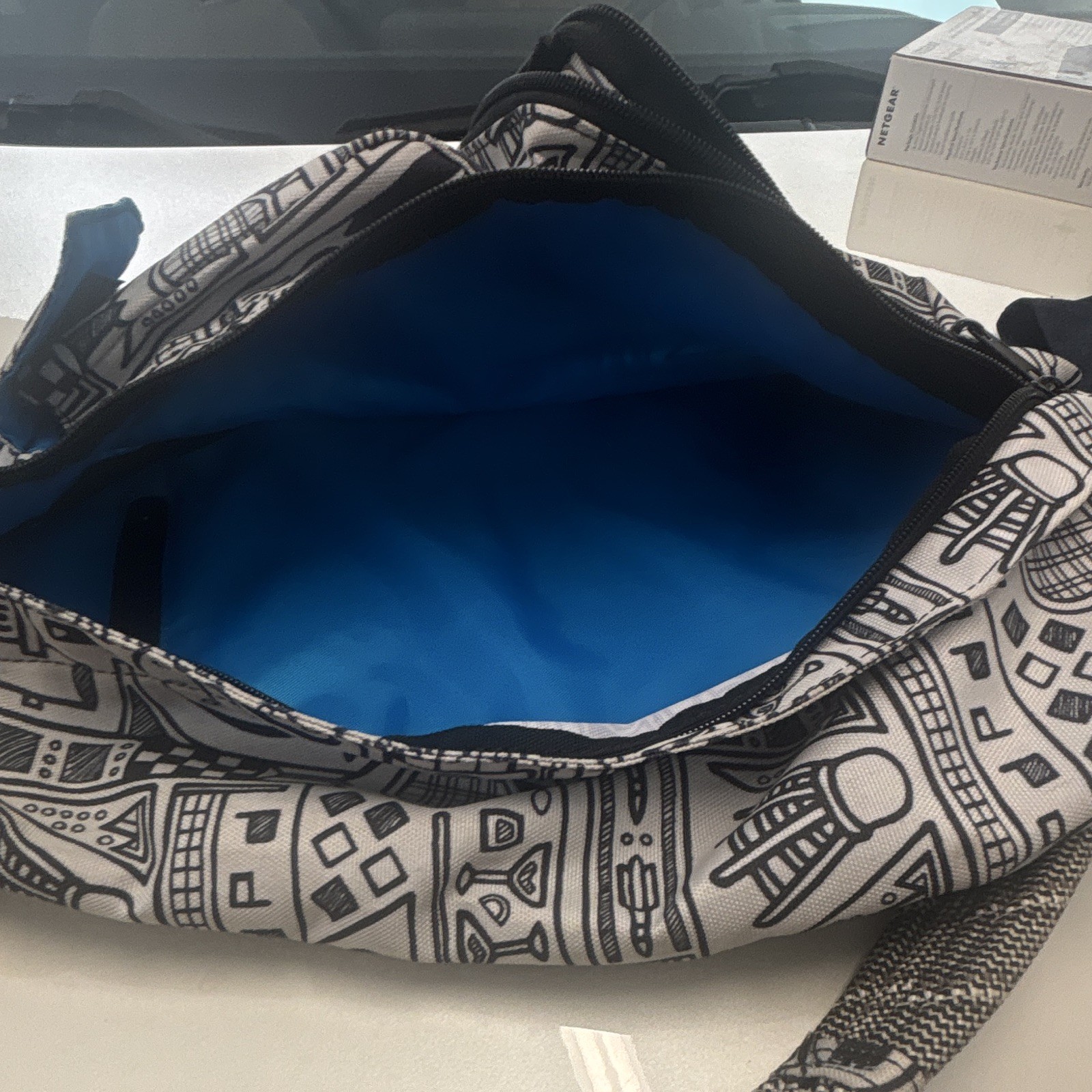 KAVU Geometric Rope Sling Crossbody Bag Black White Zip Buckle Adjustable Strap