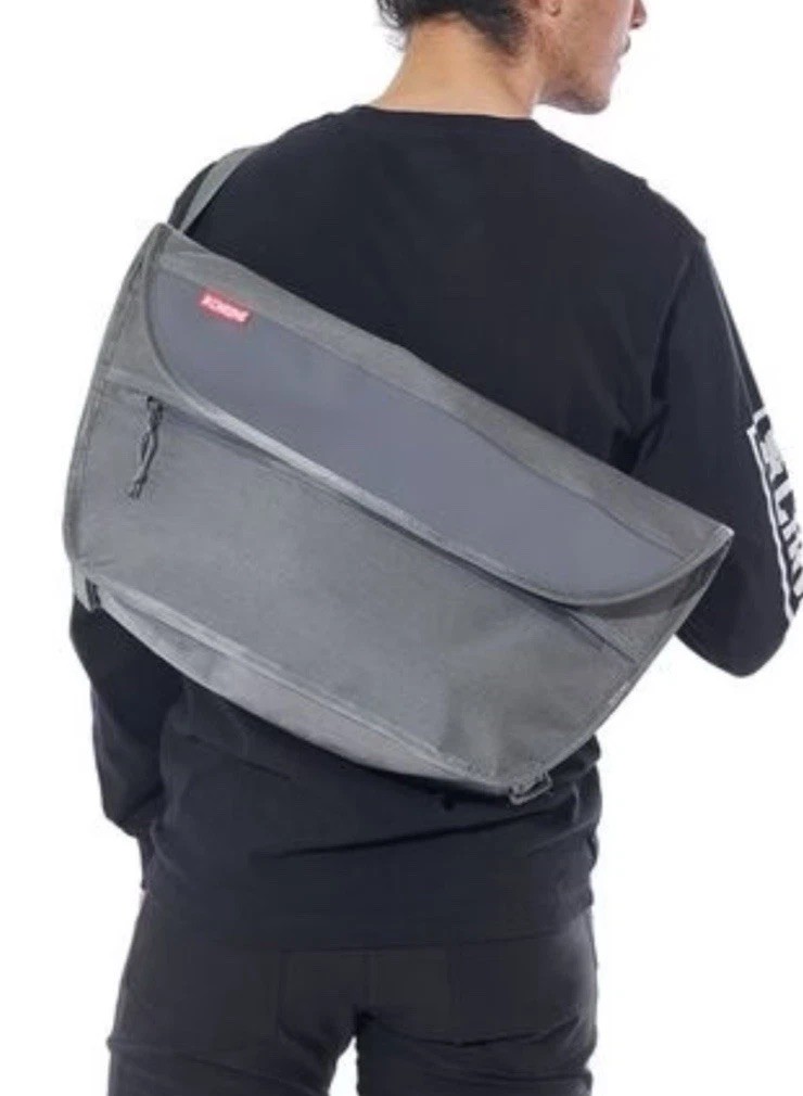 Chrome Industries Simple 12L Messenger bag gray urban commuter bag minimalist