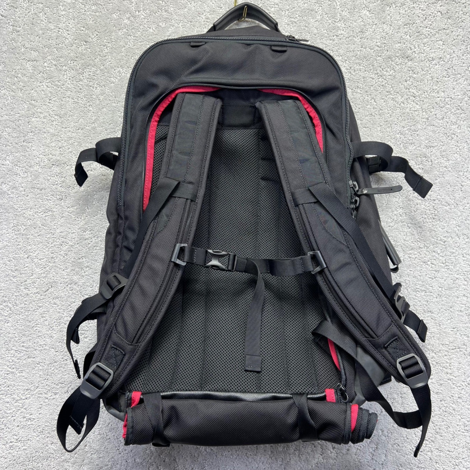 Duluth Trading Co Cargo Bold Travel Excursion Backpack Duffle Tactical Work