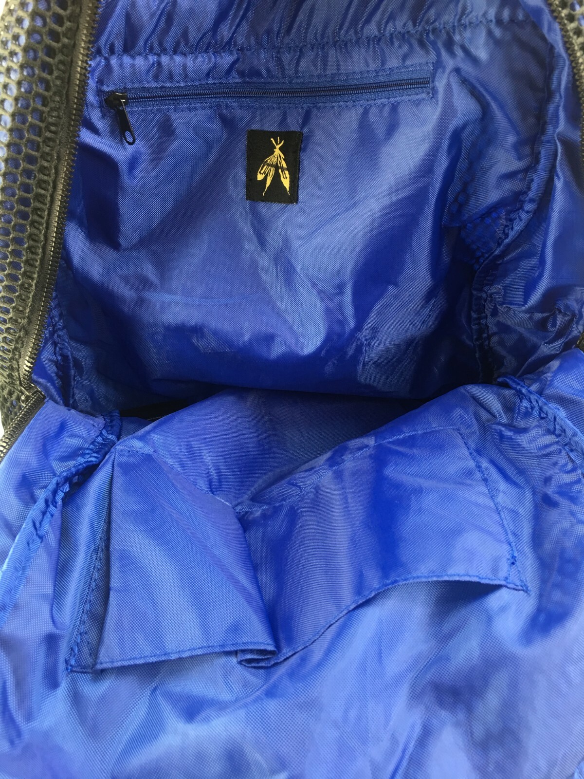 NEW Urban Outfitters Feathers Fine Mesh Backpack Black Blue Adj Straps T-1