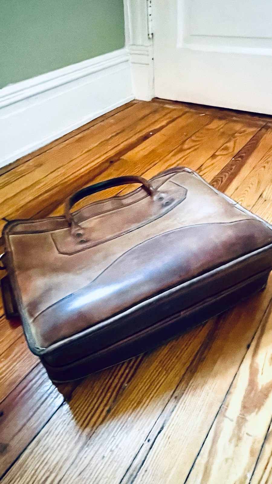 Orvis Gokey Leather Briefcase