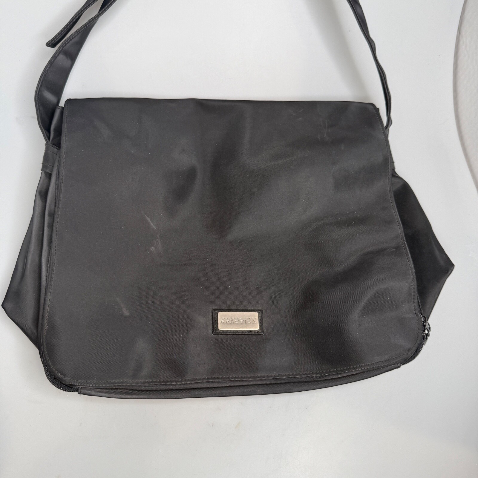 Kenneth Cole Reaction Black Messenger Laptop Bag 14.6” Satin PVC Organizer