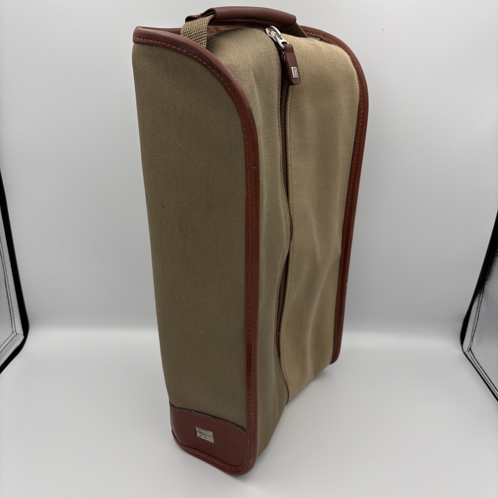 CUTTER & BUCK Canvas Top Grain Leather Trim Durable Cotton Twill Zipped Shoe Bag