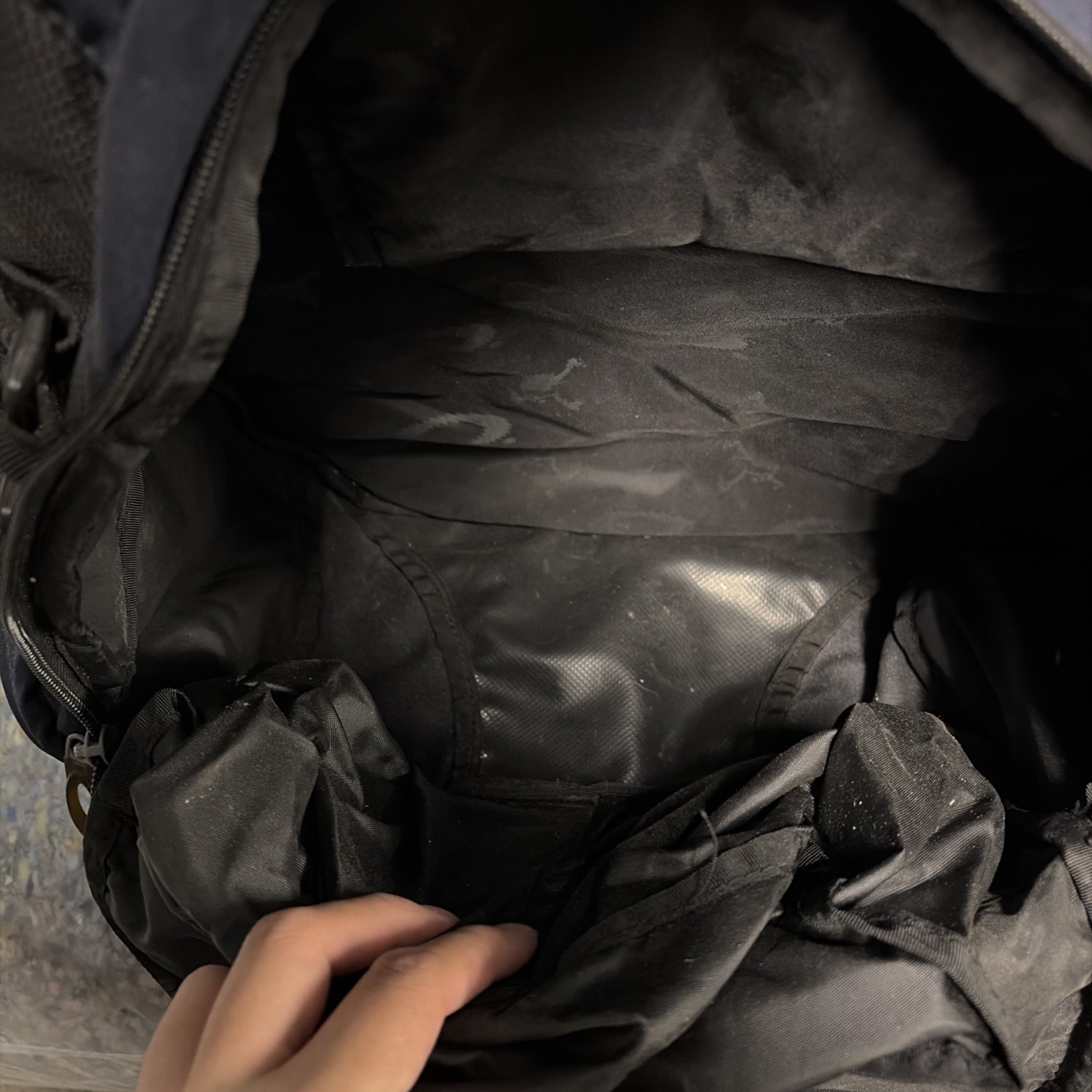OAKLEY Icon 2.0 Tactical Backpack Red Tag Archive Black Blue Nylon Used Y2K