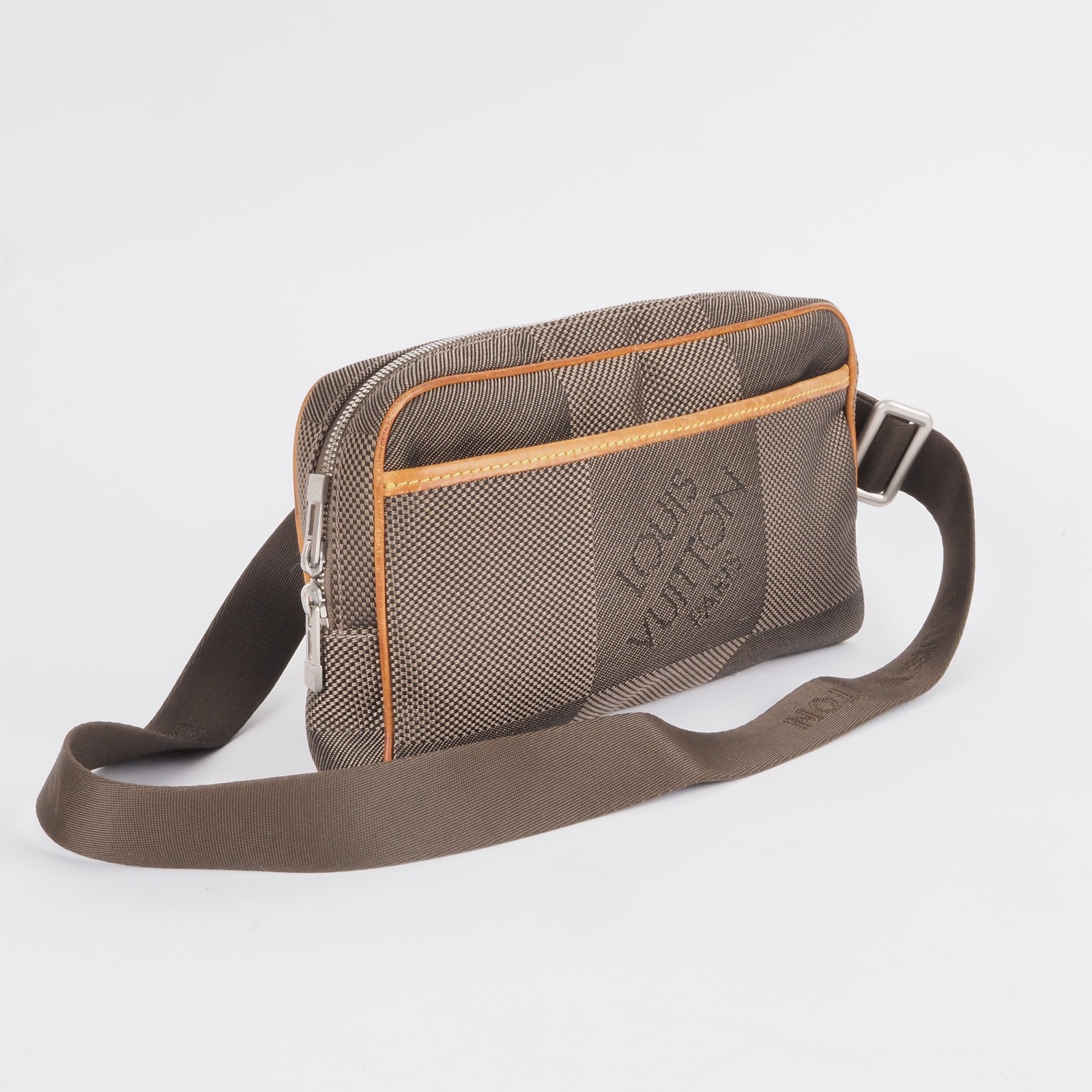 LOUIS VUITTON M93619 Acrobat Bumbag Damier Geant belt bag OP: 890€