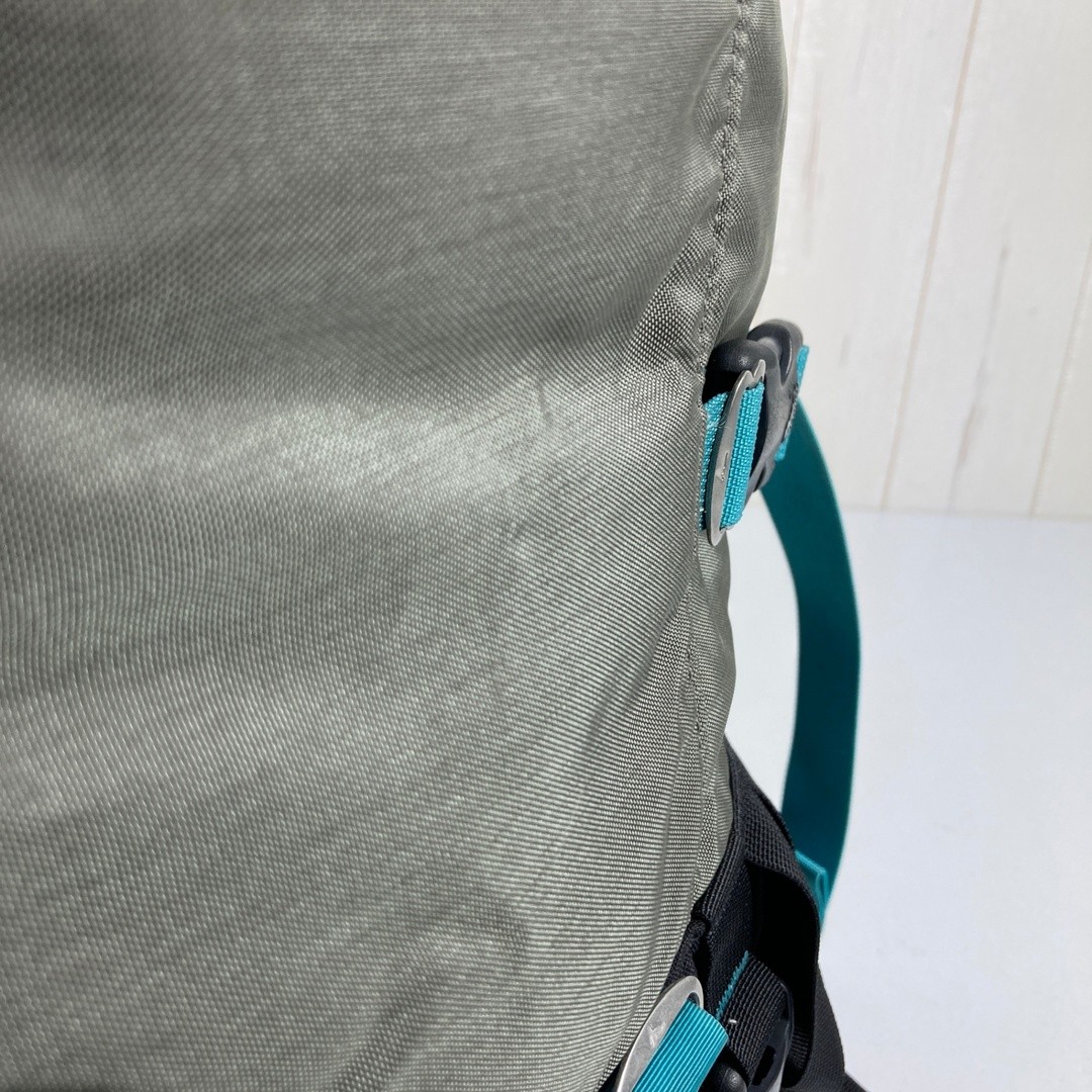 OneSize Green 2010 Gregory Day and Half Pack a Discontinued Model Used 2NDG-0