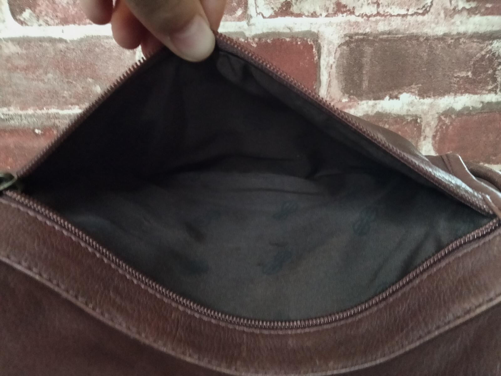 Bill Blass Executive Dark Brown Leather Laptop Briefcase Messenger Bag