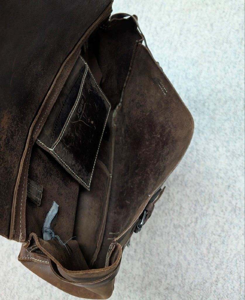 vintage J CREW messenger bag COWHIDE brown leather LAPTOP crossbody 16″ patina