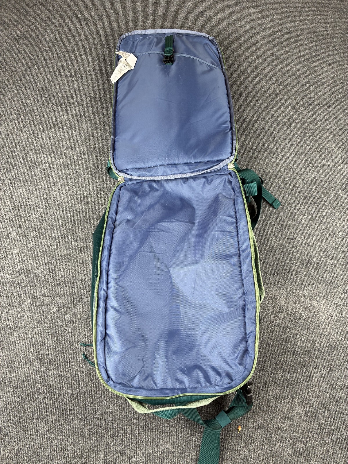 Patagonia Black Hole Mini MLC 26L Green Discontinued Backpack Luggage Shiny