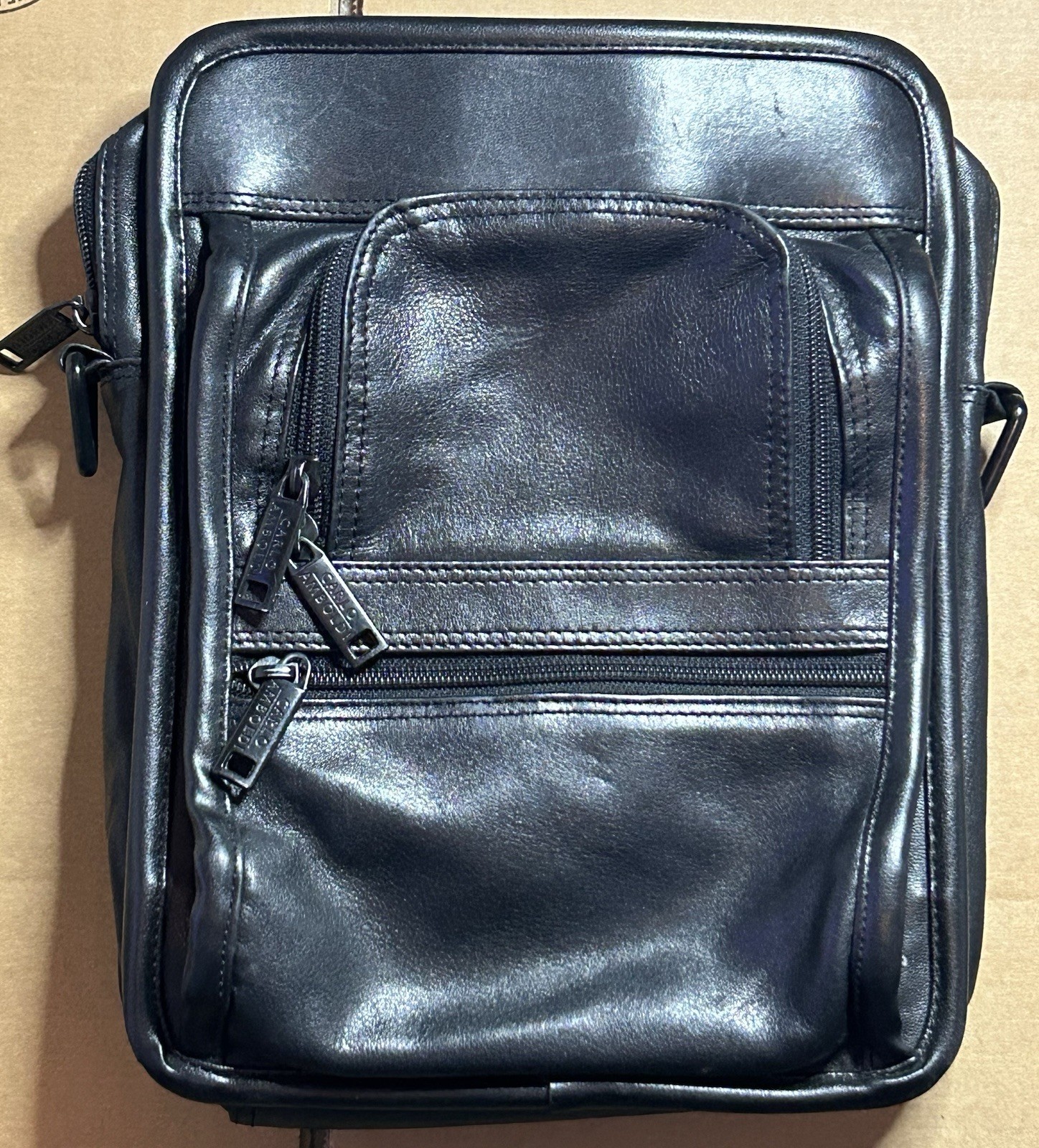 VTG Carlo Amboldi Men’s Genuine Black Leather Cross Body Shoulder Messenger Bag