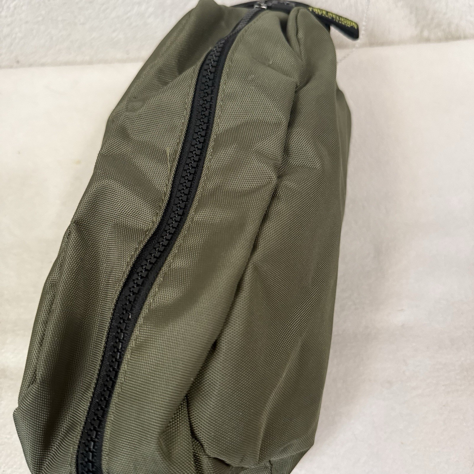 True Religion Men Toiletry Canvas Bag Handle Green W/ Horseshoe Logo 3 Zipper