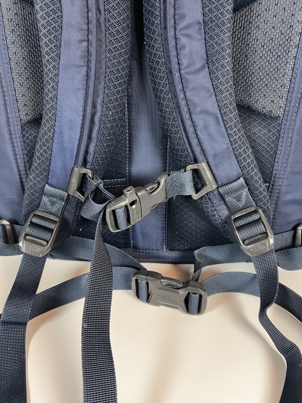 The North Face Recon 30L Backpack Dark Blue School Laptop Tablet NF00CLG4 USED