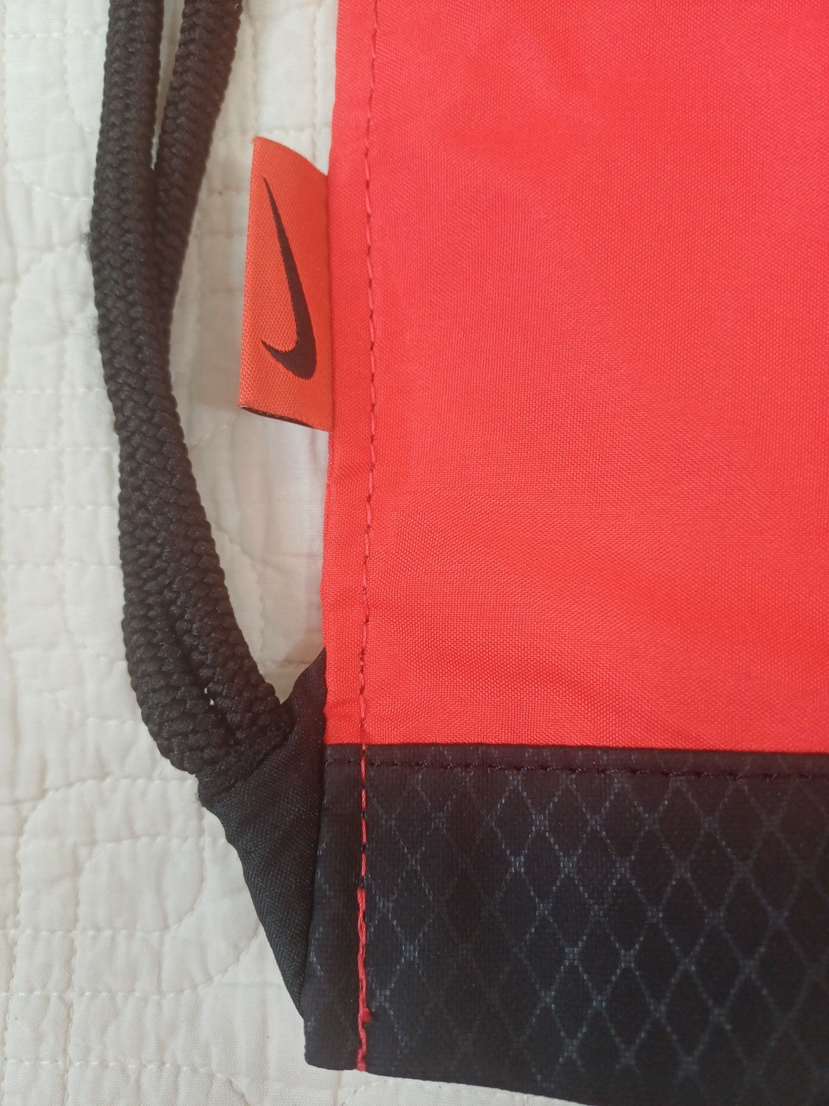 Nike Drawstring Gym Shoe Uniform Bag Backpack Red Black EUC