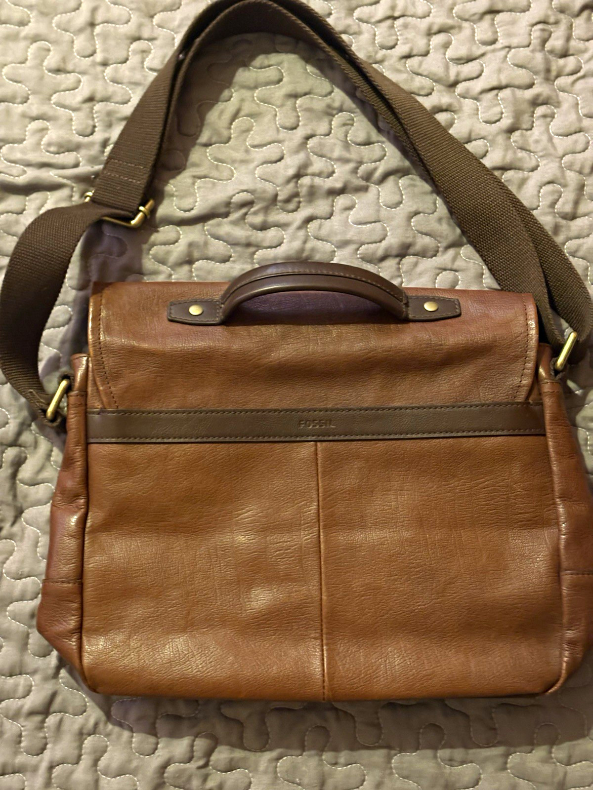 Fossil Brown Men’s Messenger Bag Zip Top Buckle Flap Adjustable Strap Pockets