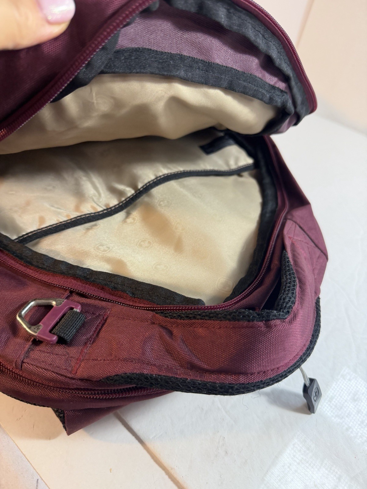 SwissGear Backpack Burgundy Laptop School Travel Bag Multiple Pockets