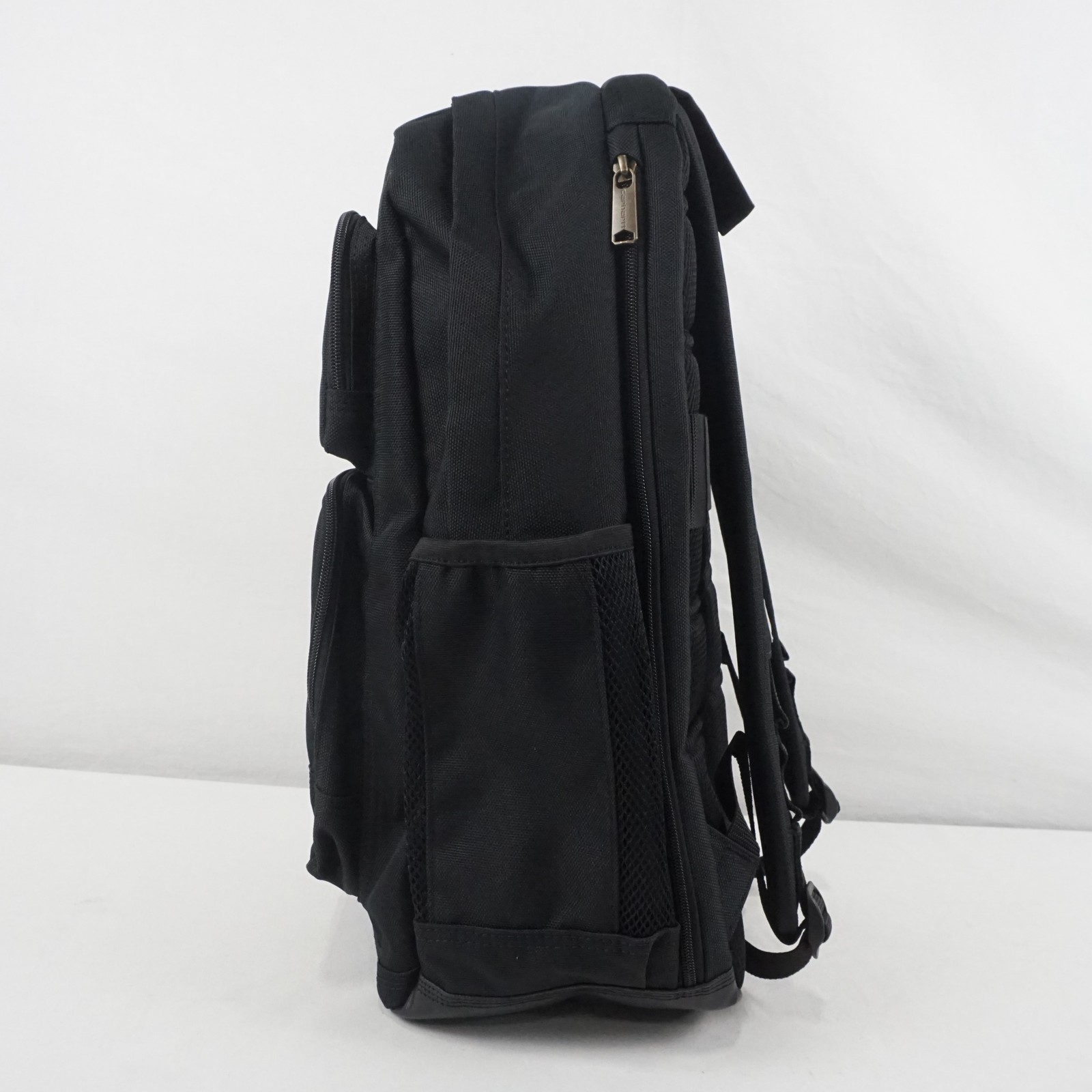 Carhartt Durable Water-Resistant 28L Dual-Compartment Backpack In Black B0000535