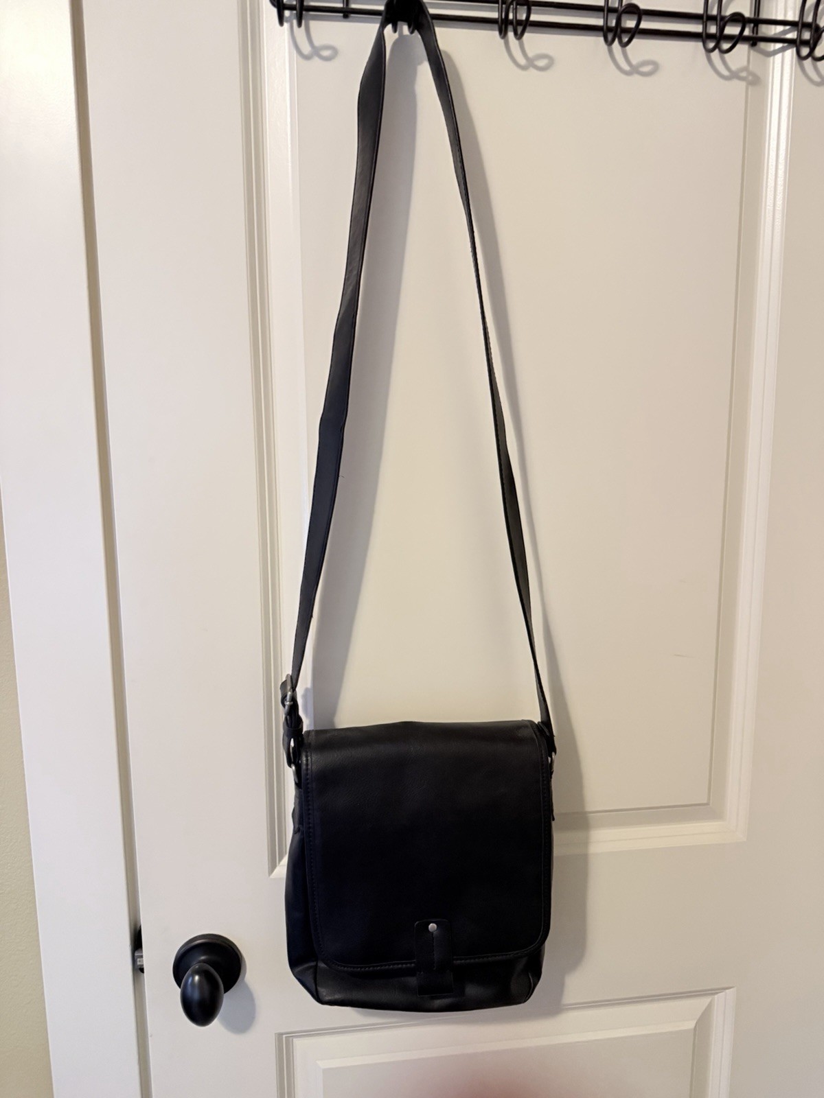 Unisex Black Leather Crossbody Bag, Adjustable Strap, Snap Flap Zip Pocket