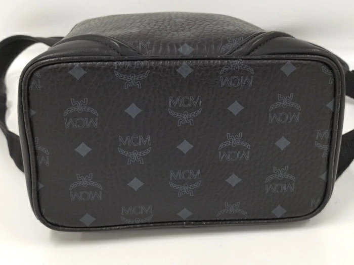 MCM Backpack Visetos With Studs and Black Leather W 26cm × H 33cm × D 13cm