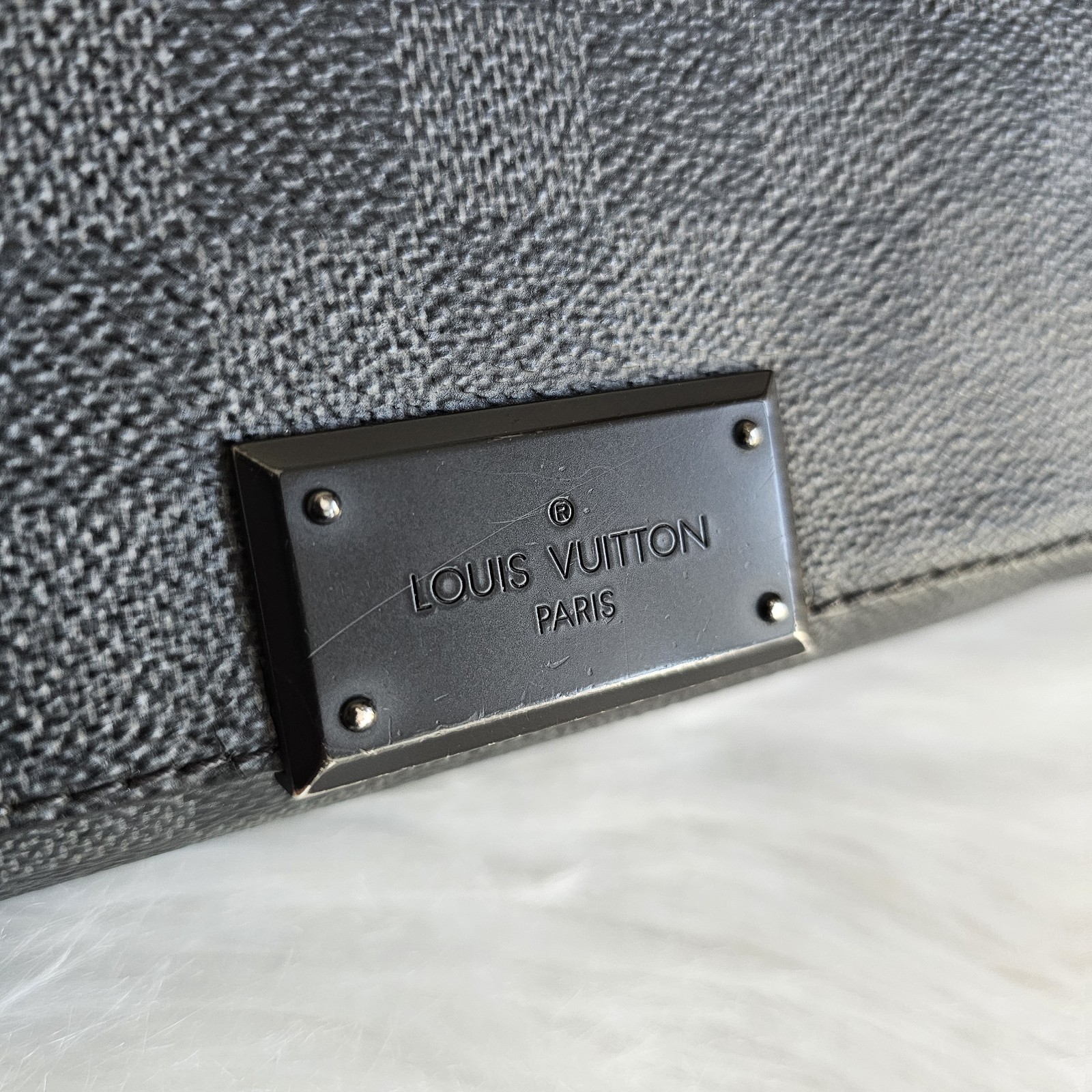 Louis Vuitton District Messenger Bag PM Black Canvas Damier Graphite W/ Dustbag