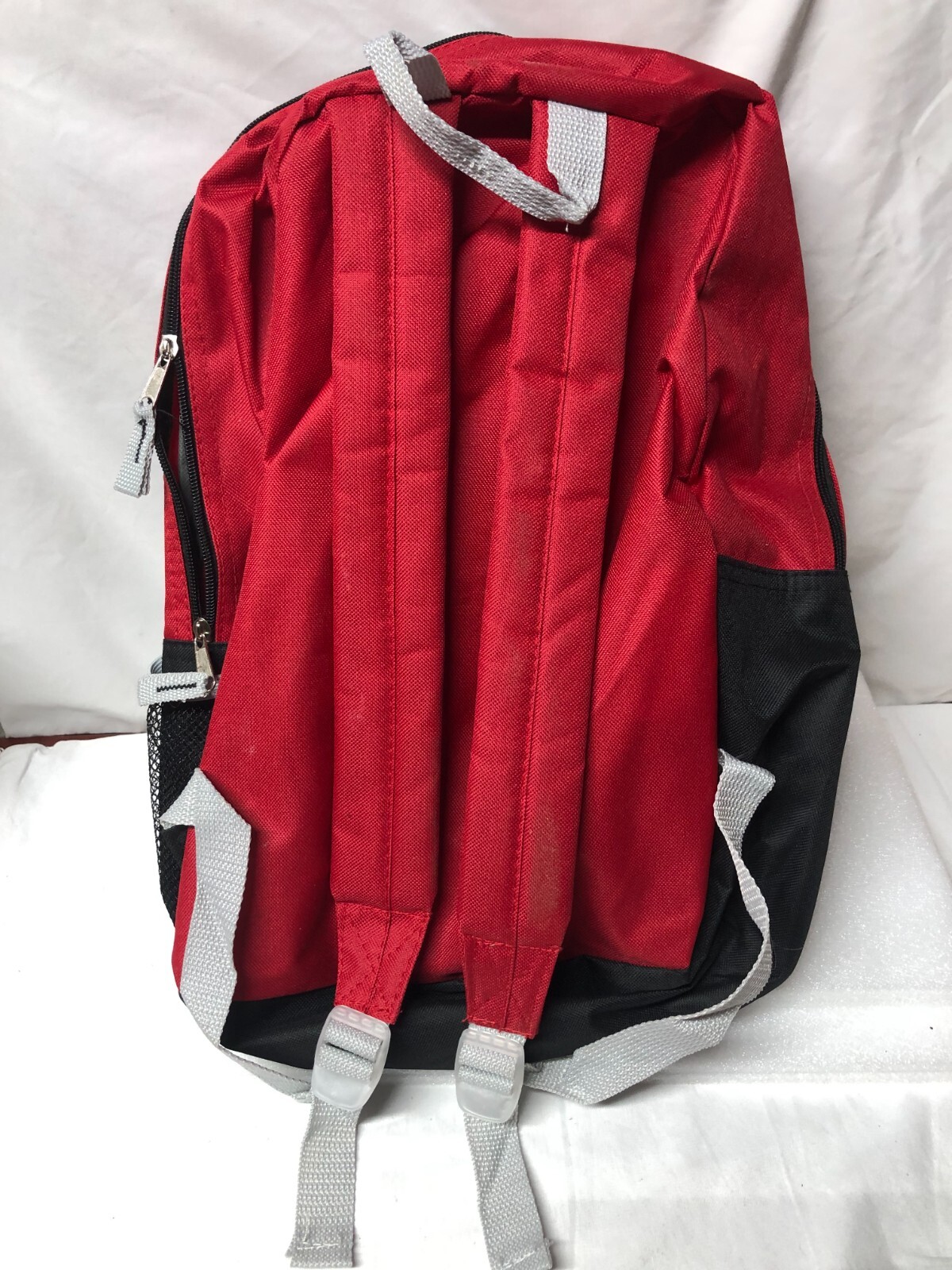 New with Tag Trailmaker Equipment Backpack Black RED 17X14X5 Never Used