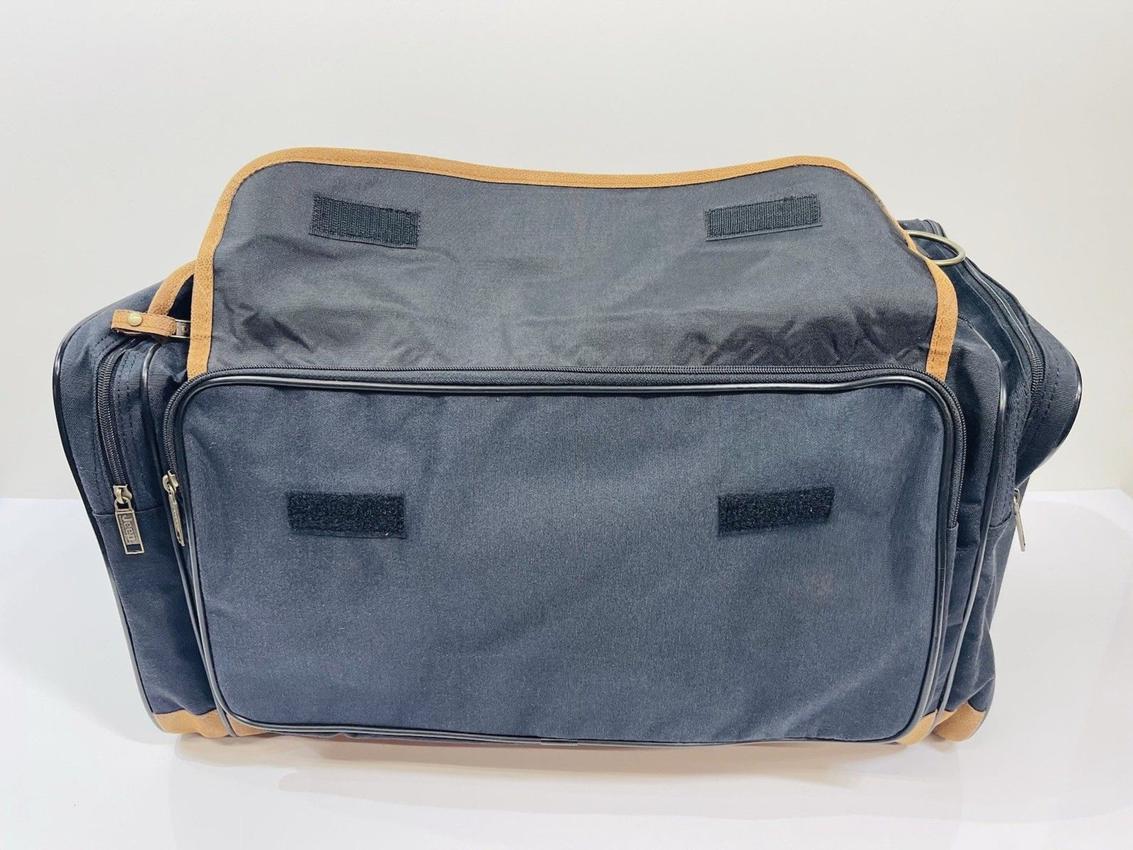 Jeep Canvas Suede Large Duffle & Garment Bag 22” x 12” 3 Side Pockets NWT 1996