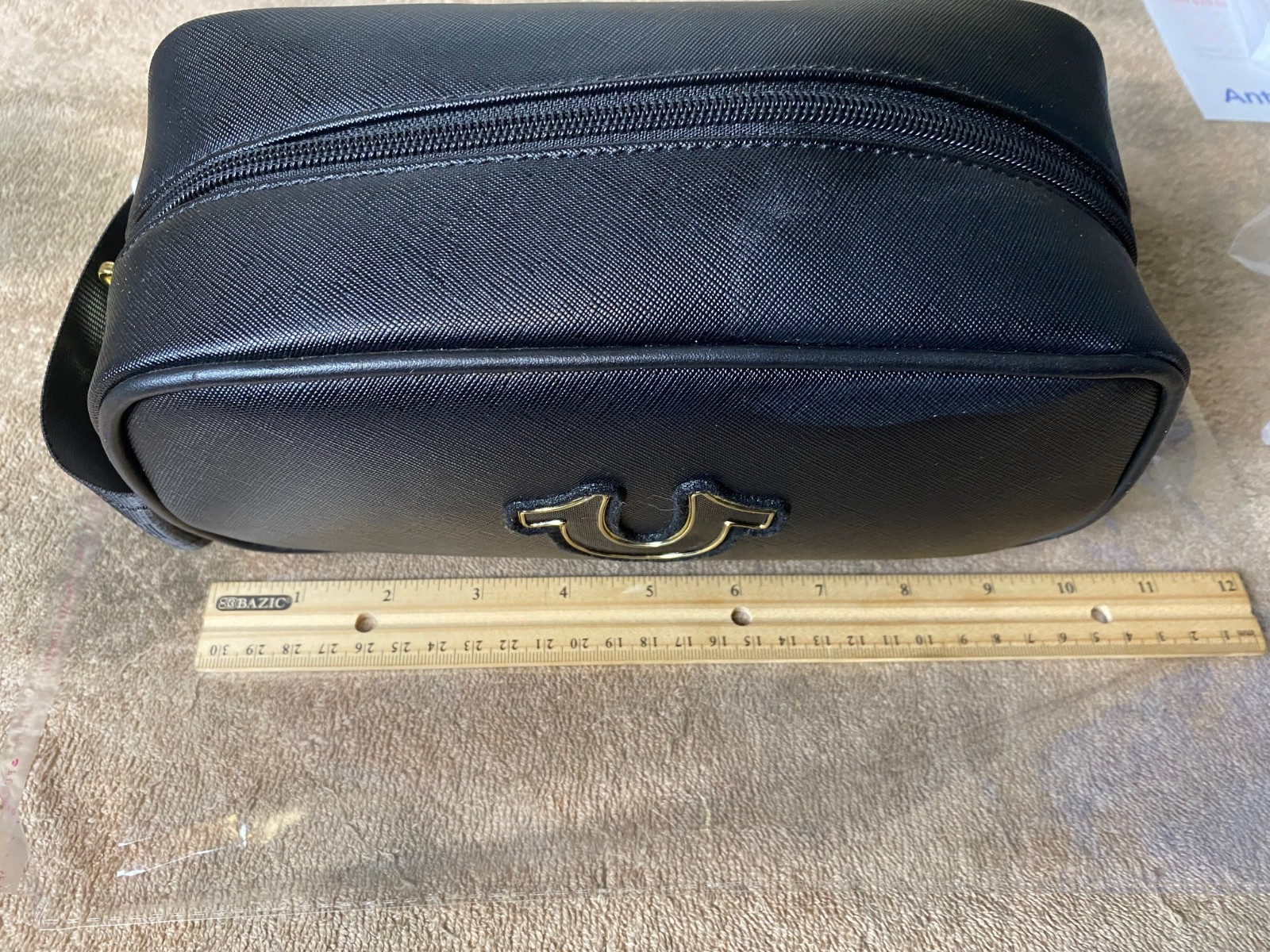NWT-True Religion Vemo Toiletry Bag Black Gold Horseshoe Logo Dopp Kit Bottles