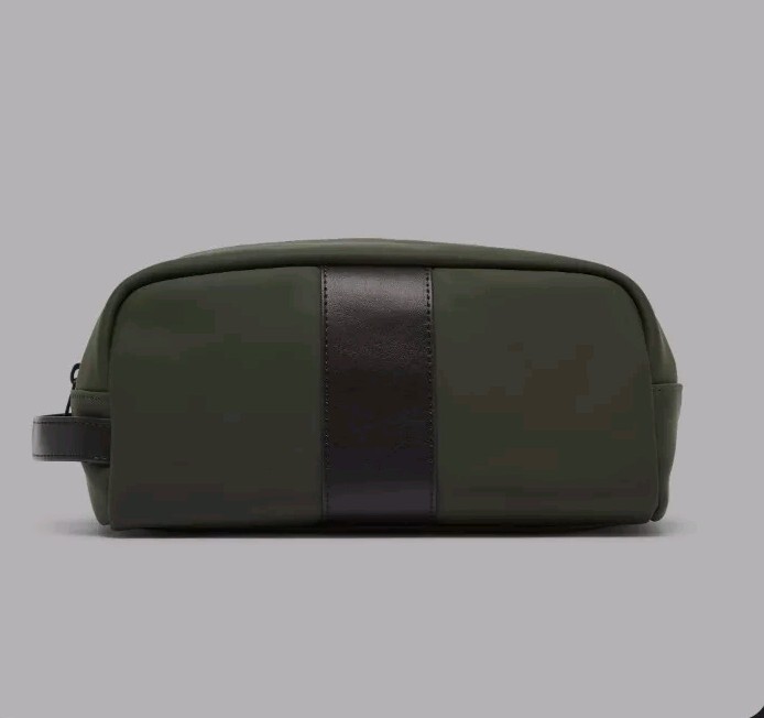 NWT Brouk & Co Hudson Toiletry Bag Green Vegan Leather 10X5″ Hanger Unisex