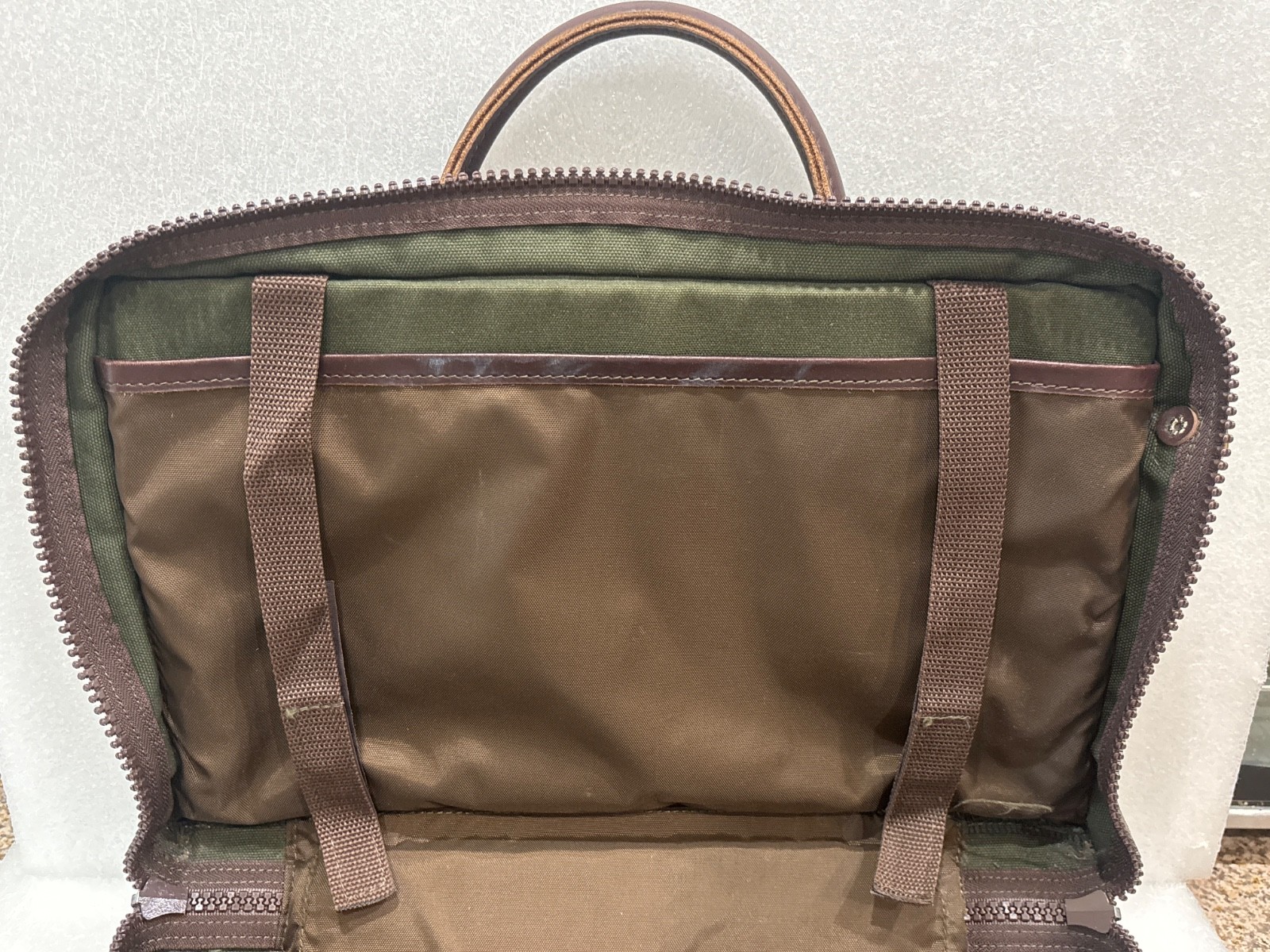 DULUTH TRADING COMPANY CANVAS W/ LEATHER TRIM MESSENGER BAG BRIEFCASE MADE IN US