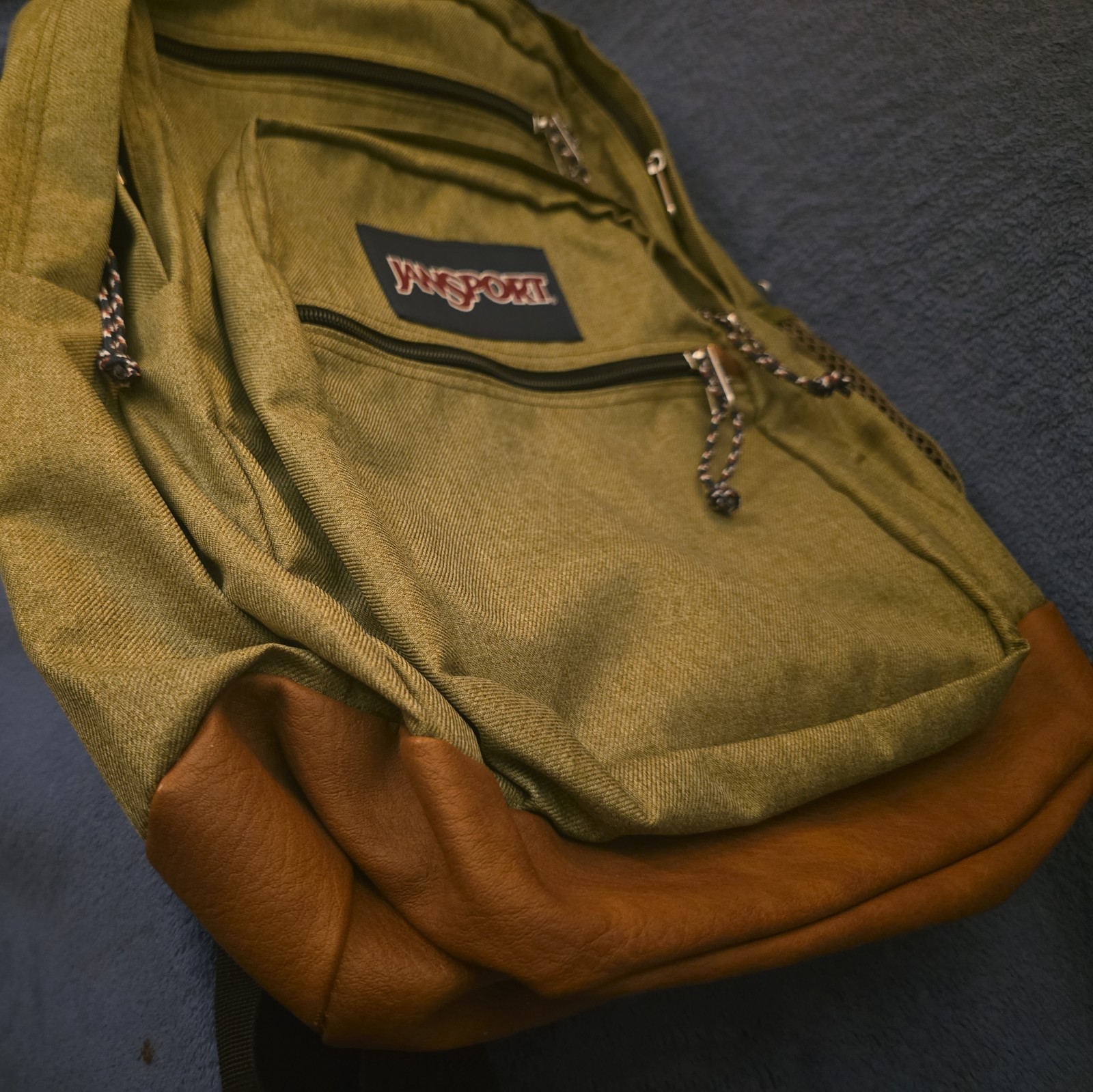 JanSport Cool Student 17.5″ Backpack – Khaki Color BRAND NEW! SAME DAY SHIPPING!