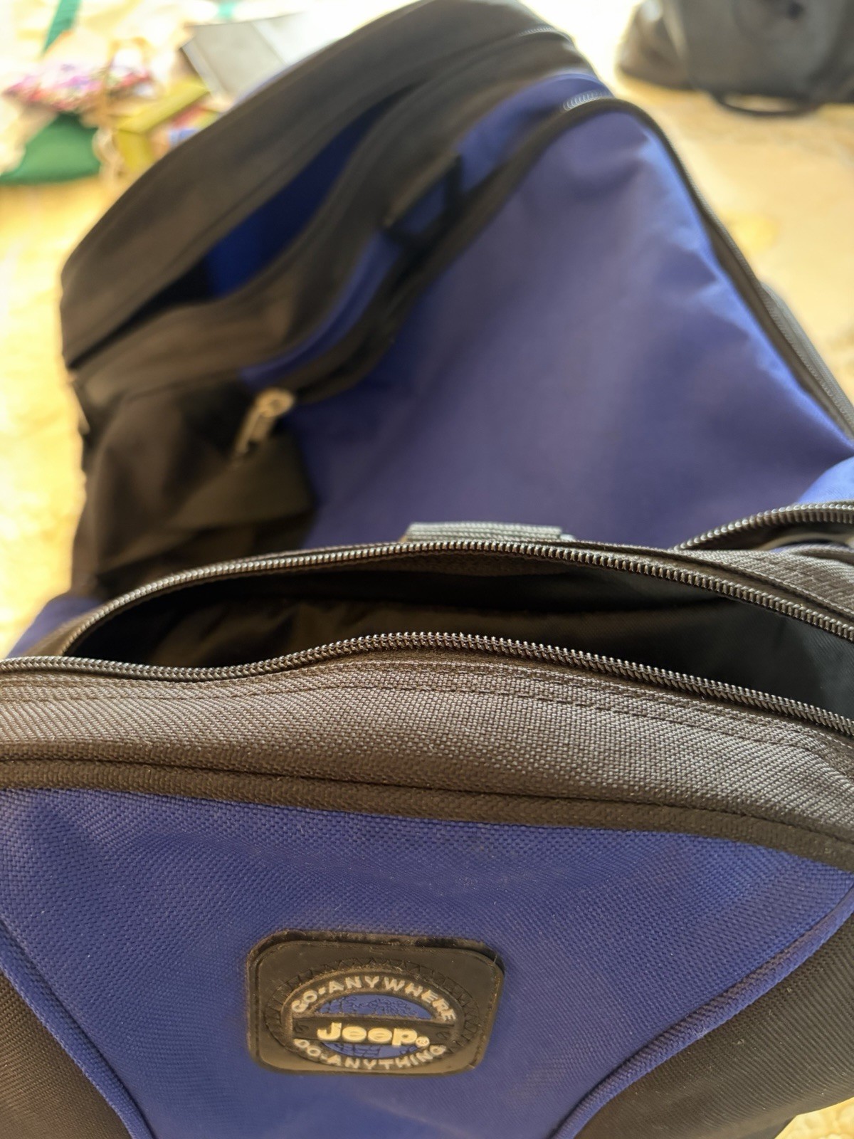 JEEP Authentic Sport Gear Black Blue Duffel Bag Excellent Condition