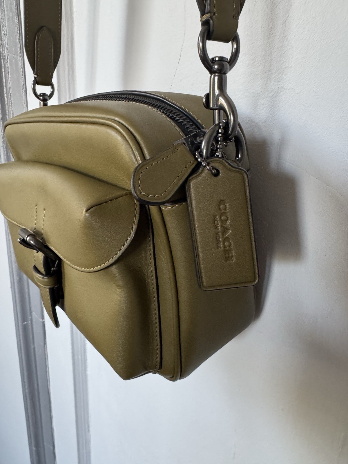 COACH MEN’S Warner Crossbody Bag Smooth grain leather NWOT