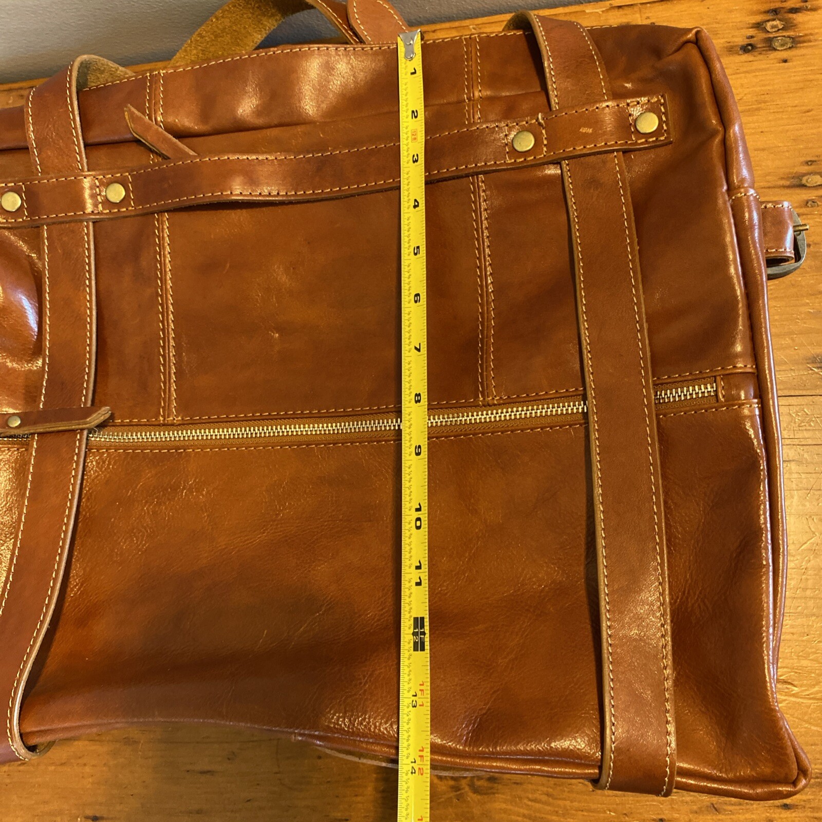T NOBILE Cognac Leather Straps Laptop Large Messenger Bag Purse ITALY EUC