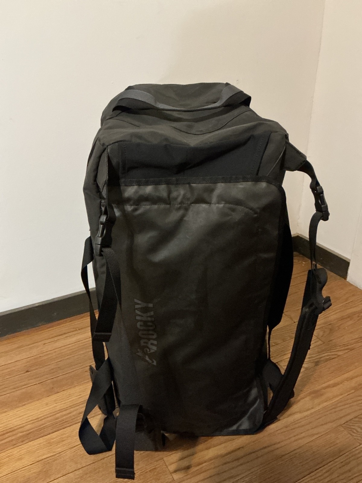 Rocky duffle bag, 28x12x12″, black, same quality as north face duffle bag