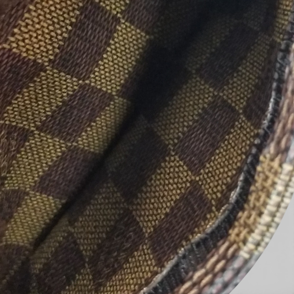 Louis Vuitton Damier Geronimos Body Bag N51994 Daily Essentials 4.7in x 7.5in