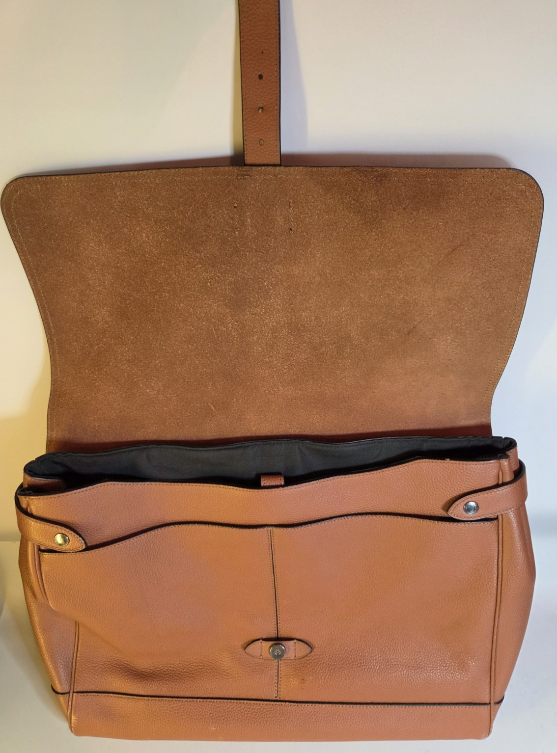 Coach Hudson F36810 Saddle Pebbled Leather Messenger Bag [Missing Buckle]