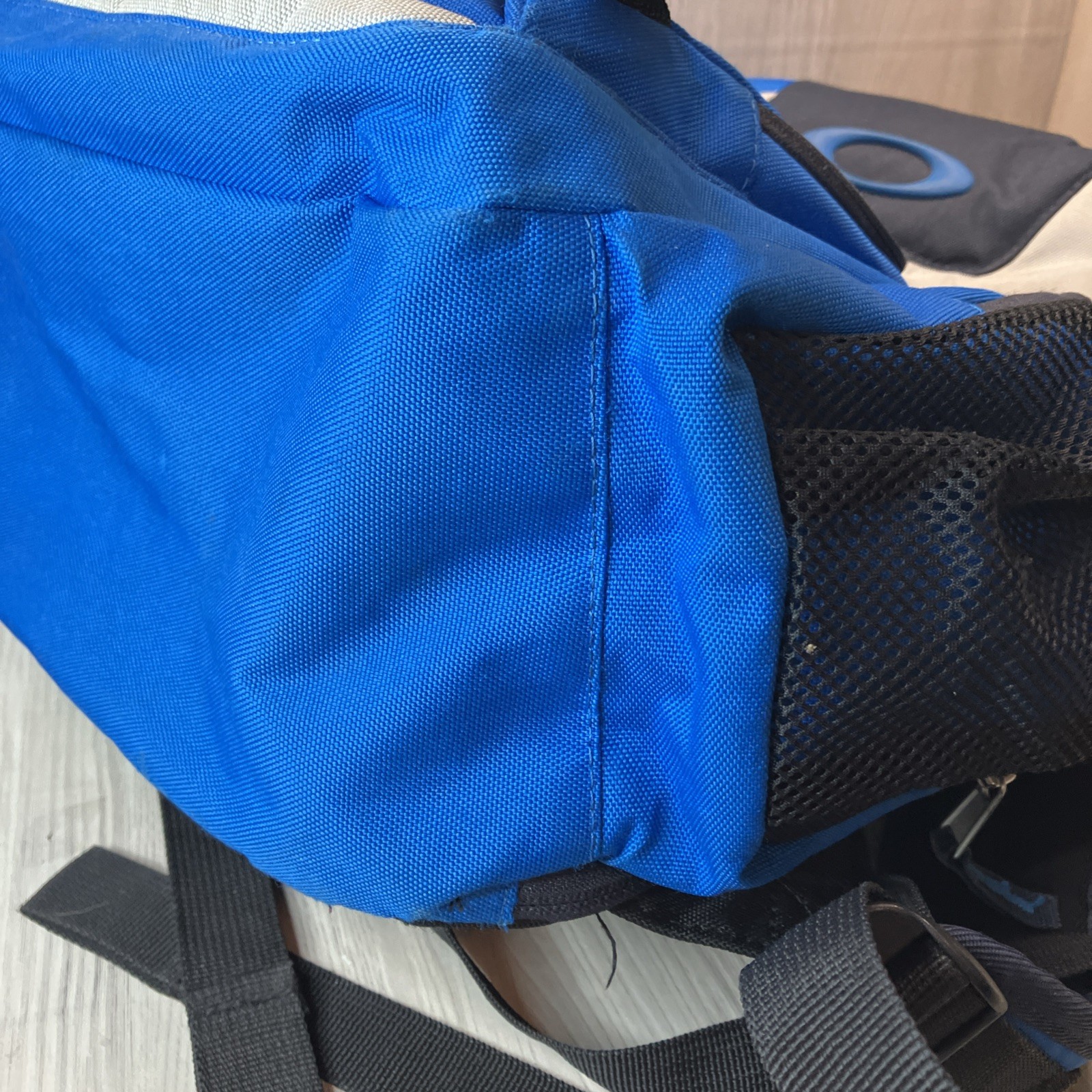 Oakley Y2K Backpack FA15 Large Cushion Pocket Laptop 19x14x6 USA Blue NICE!