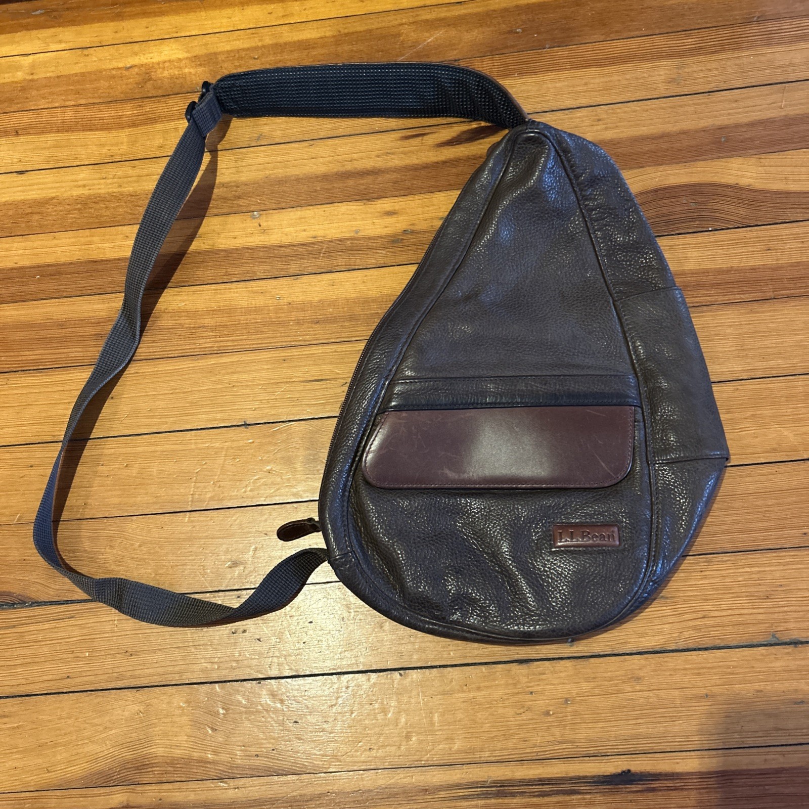 L.L. Bean Men’s Brown Leather Ameribag Healthy Crossbody Sling Traveler Bag VGUC
