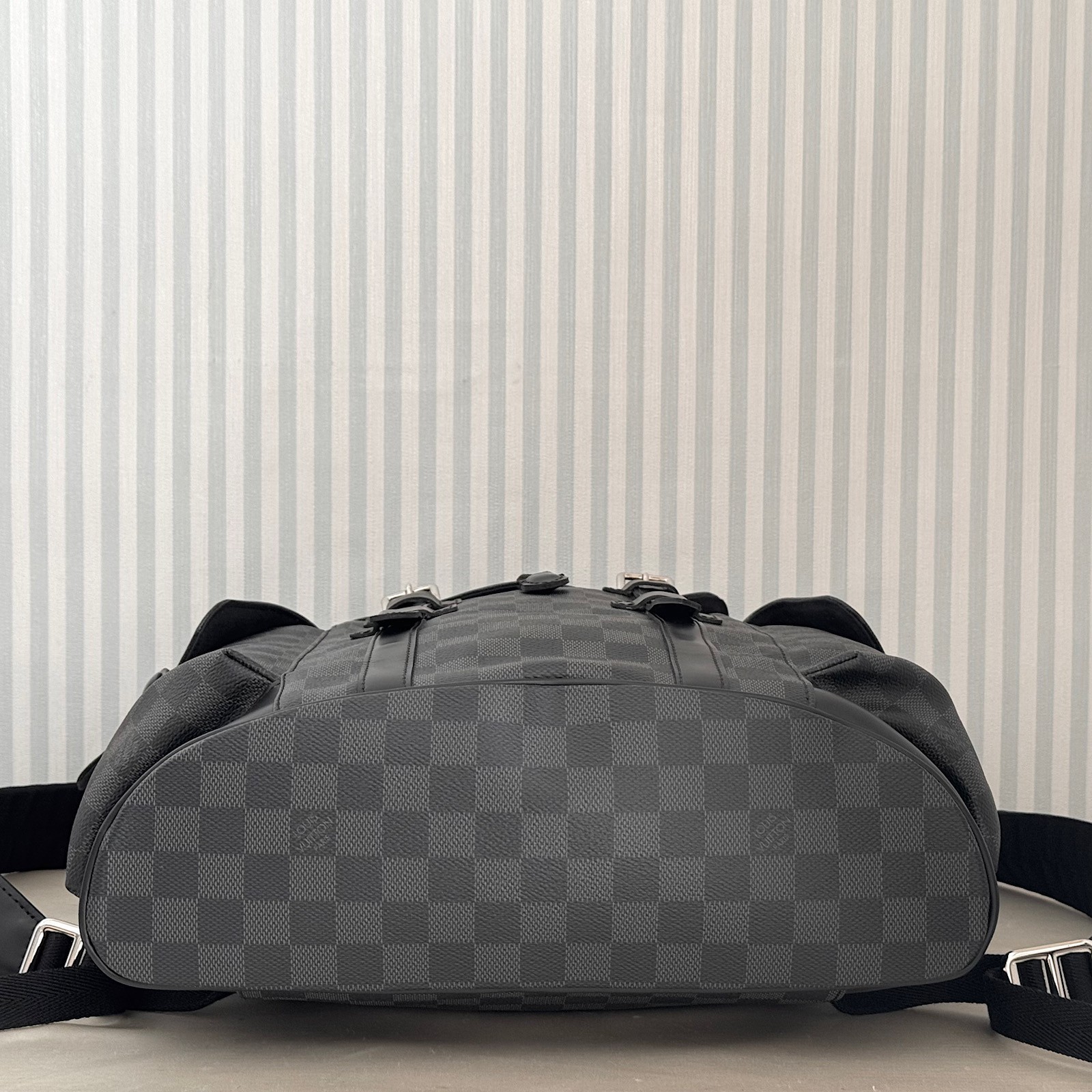 LOUIS VUITTON Christopher MM N41379 Damier Graphite Backpack Black Leather Men’s