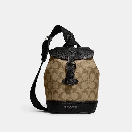 NWT Coach Hudson Small Pack In Signature Canvas CB928