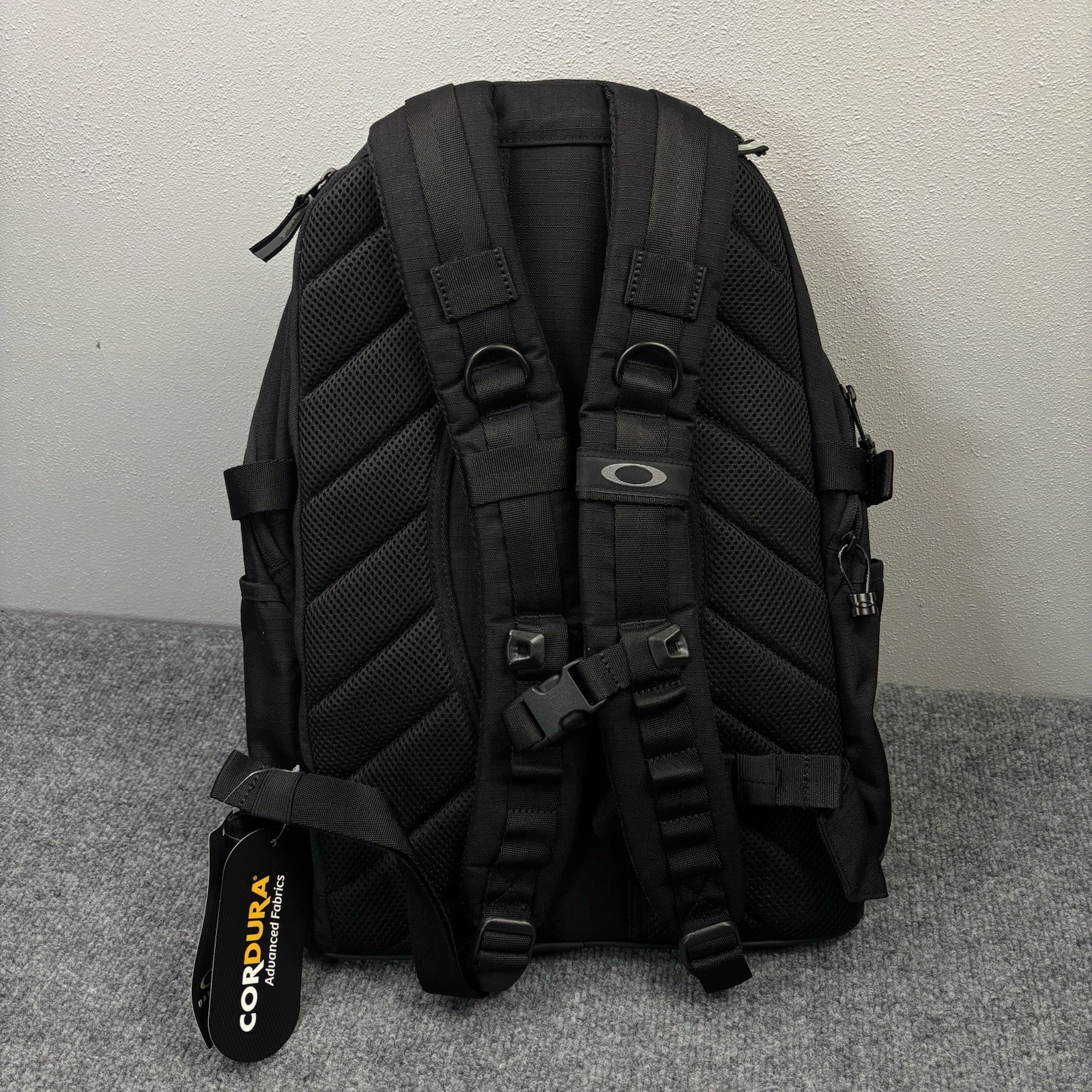 Oakley Crestible 23L Utility Backpack Black Laptop Travel School Work Office NWT