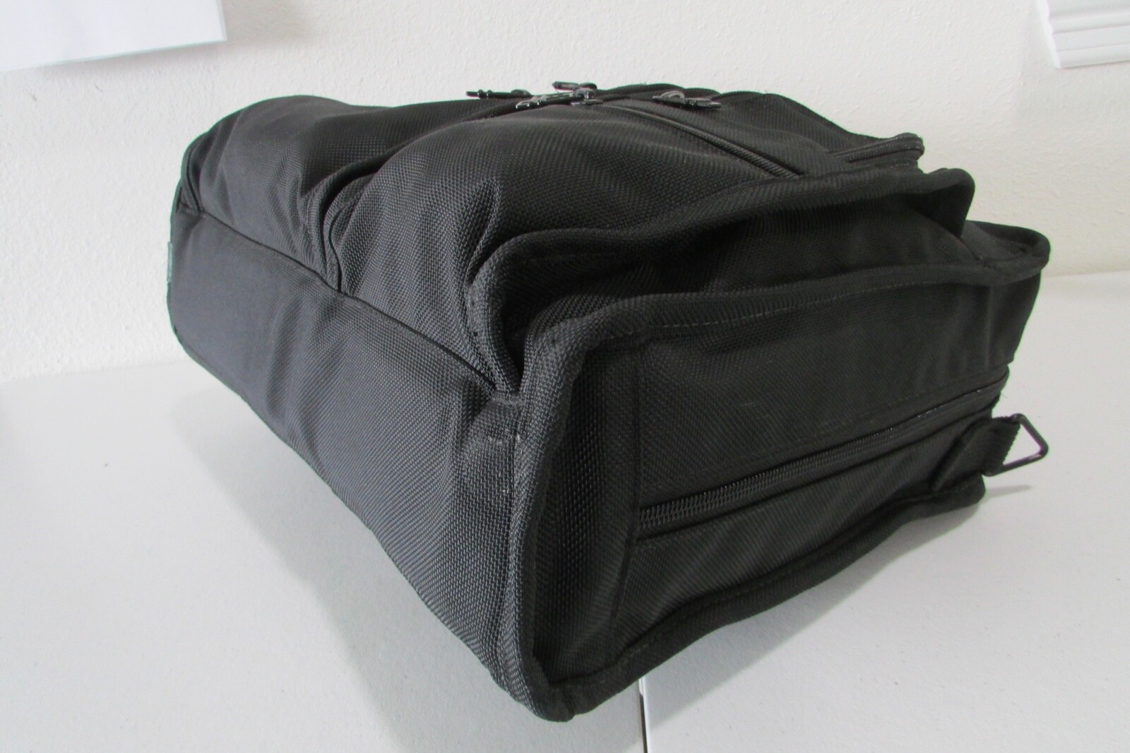 Tumi Black Ballistic Nylon Briefcase Padded 15″ Laptop Messenger Bag wTop Handle
