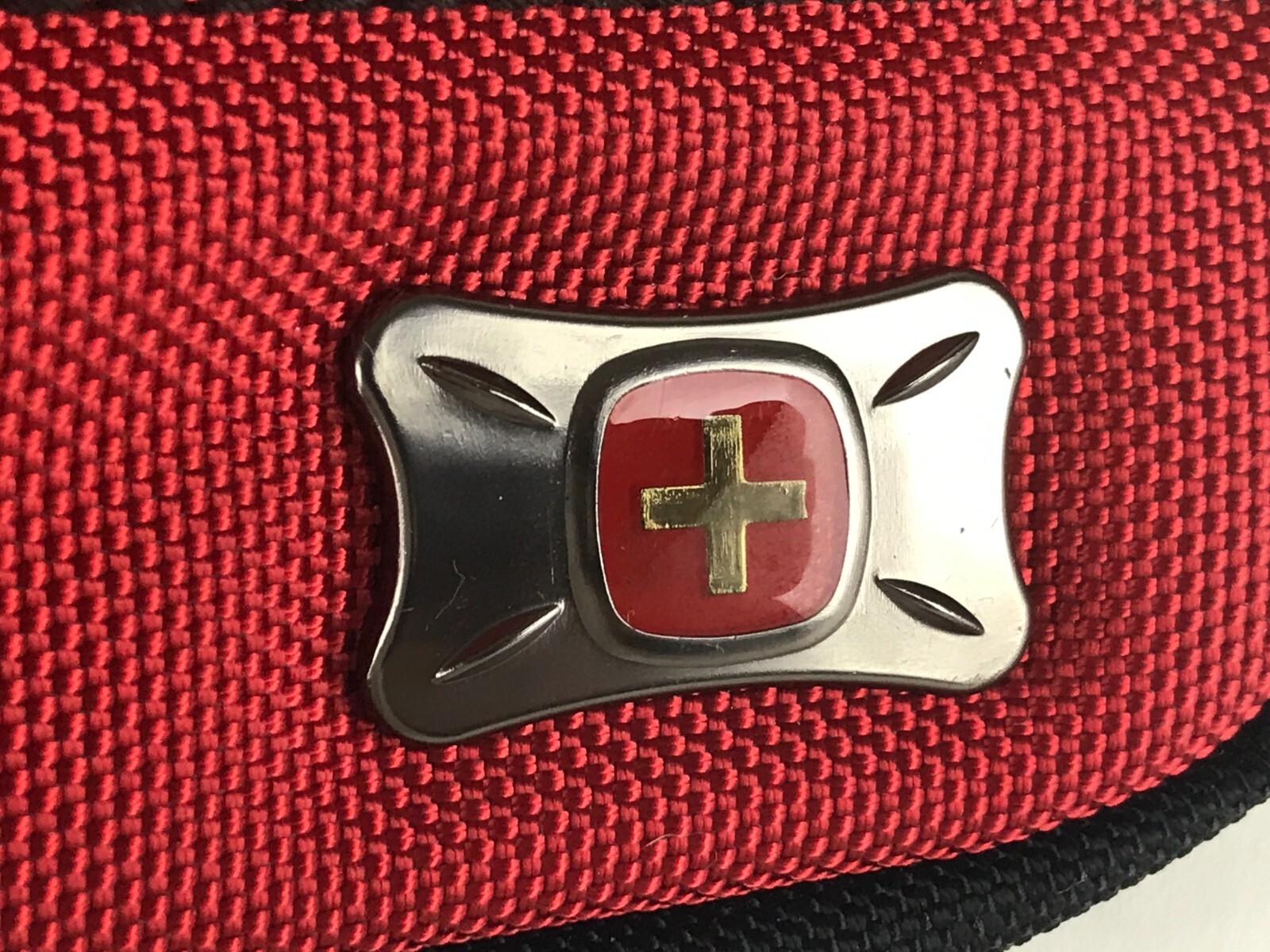 Swiss Gear Unisex Red Black Canvas Outer Pockets Detachable Strap Laptop Bag