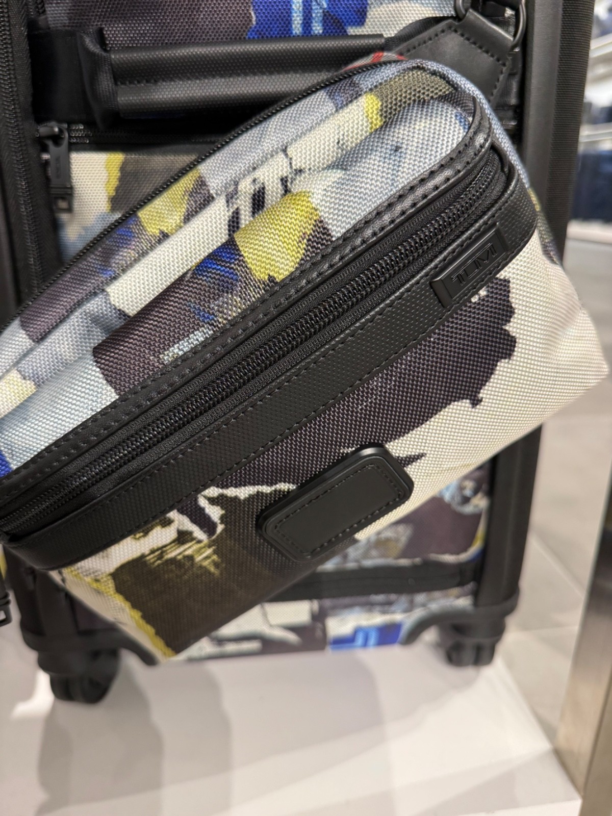 NEW Tumi ALPHA 9.25” EAST WEST Sling Crossbody Bag – NYC POSTER PRINT