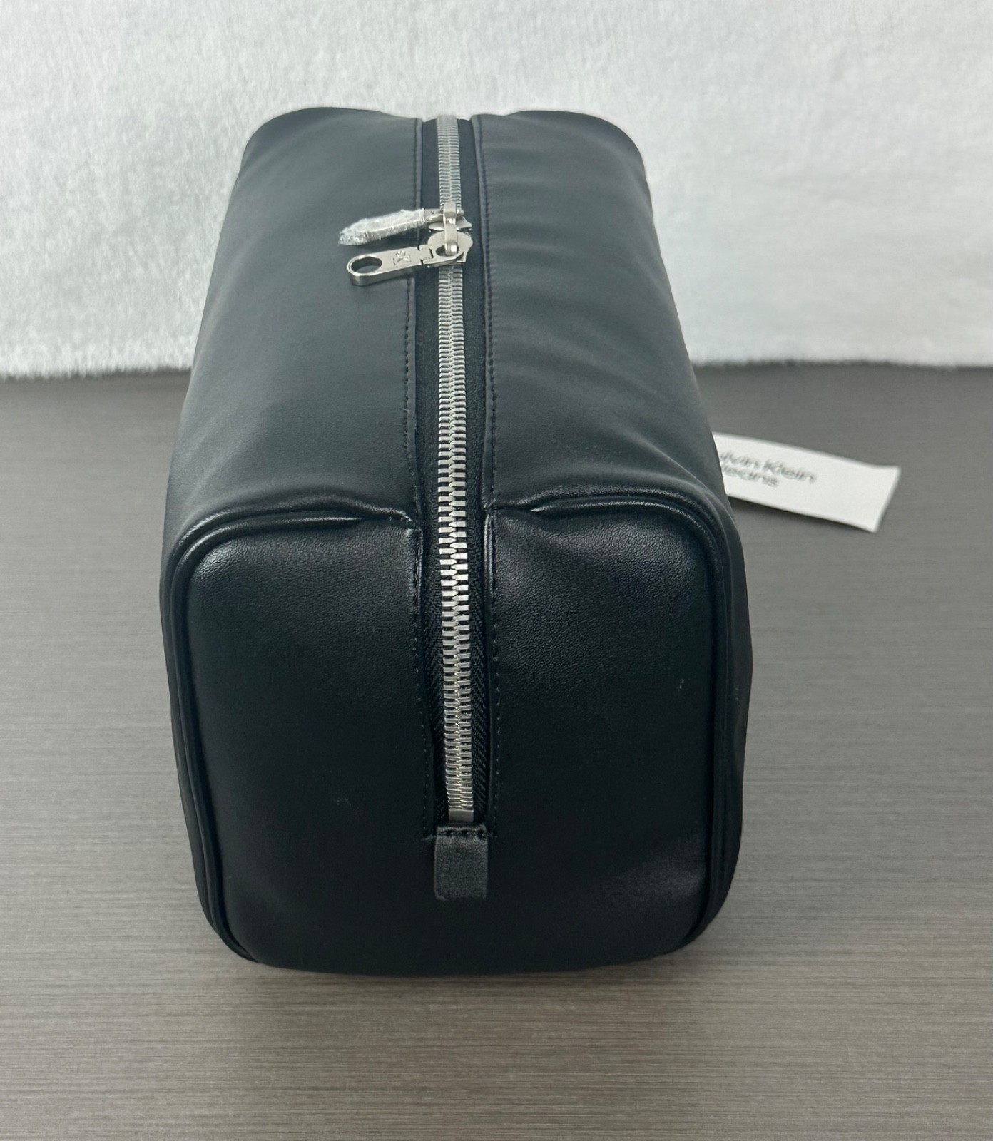 Calvin Klein Jeans Men’s Black Leather Monogram Logo Travel/ Dopp Kit Bag NWT