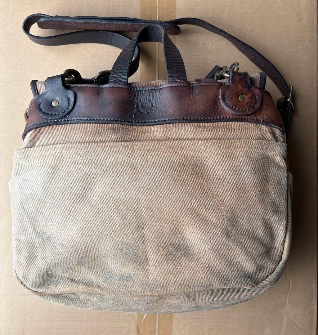 Filson Medium Field Bag Messenger Bag 2Way Rugged Twill Color Tan