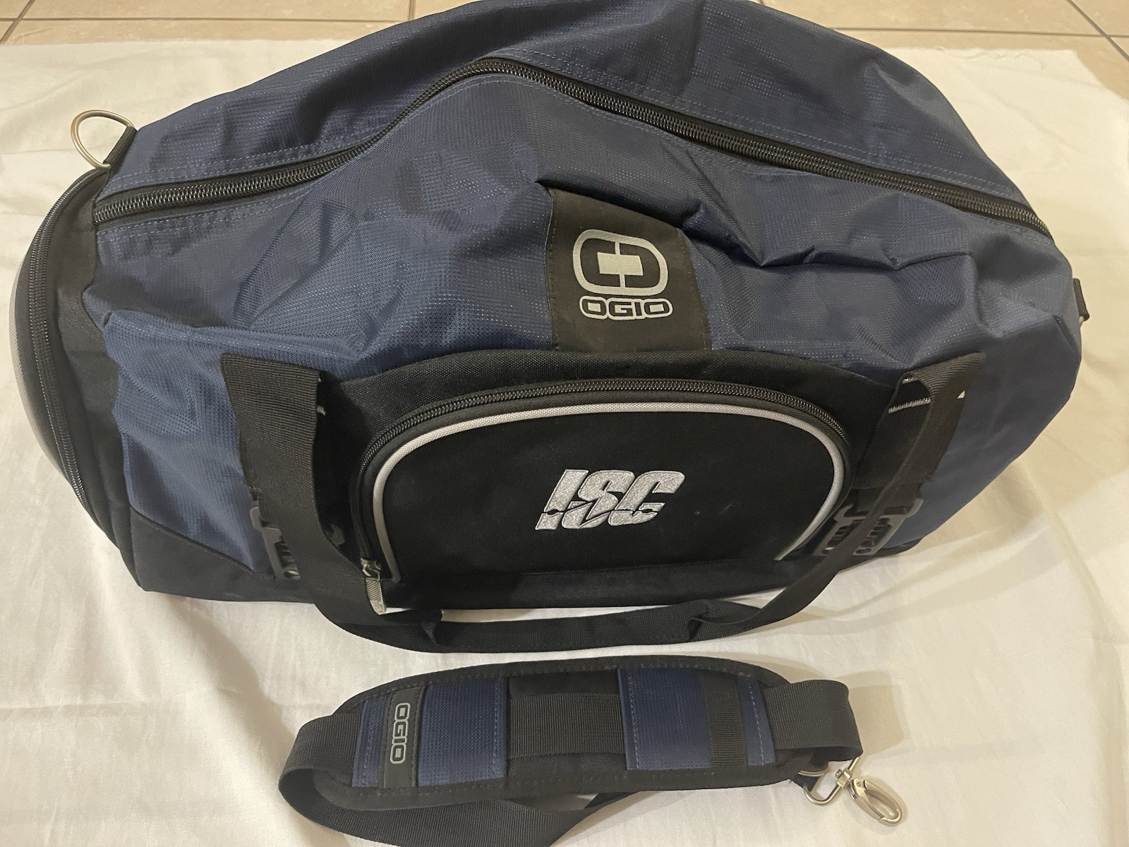 OGIO® Big Dome Duffel – 14″ x 21” The Bag Have Logo ISC